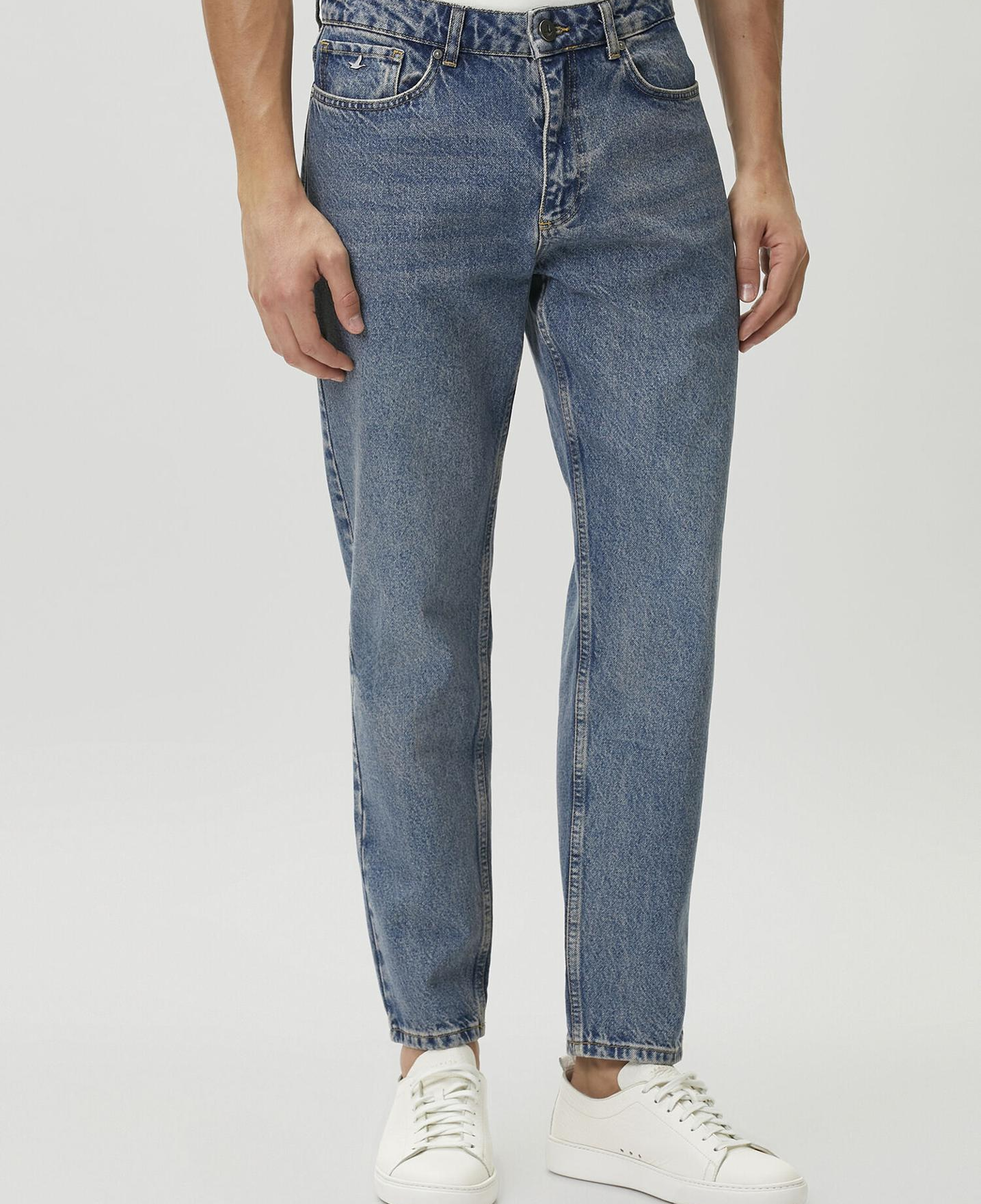 Beymen Club Erkek Mavi Yıkamalı Tapered Fit Jean Pantolon