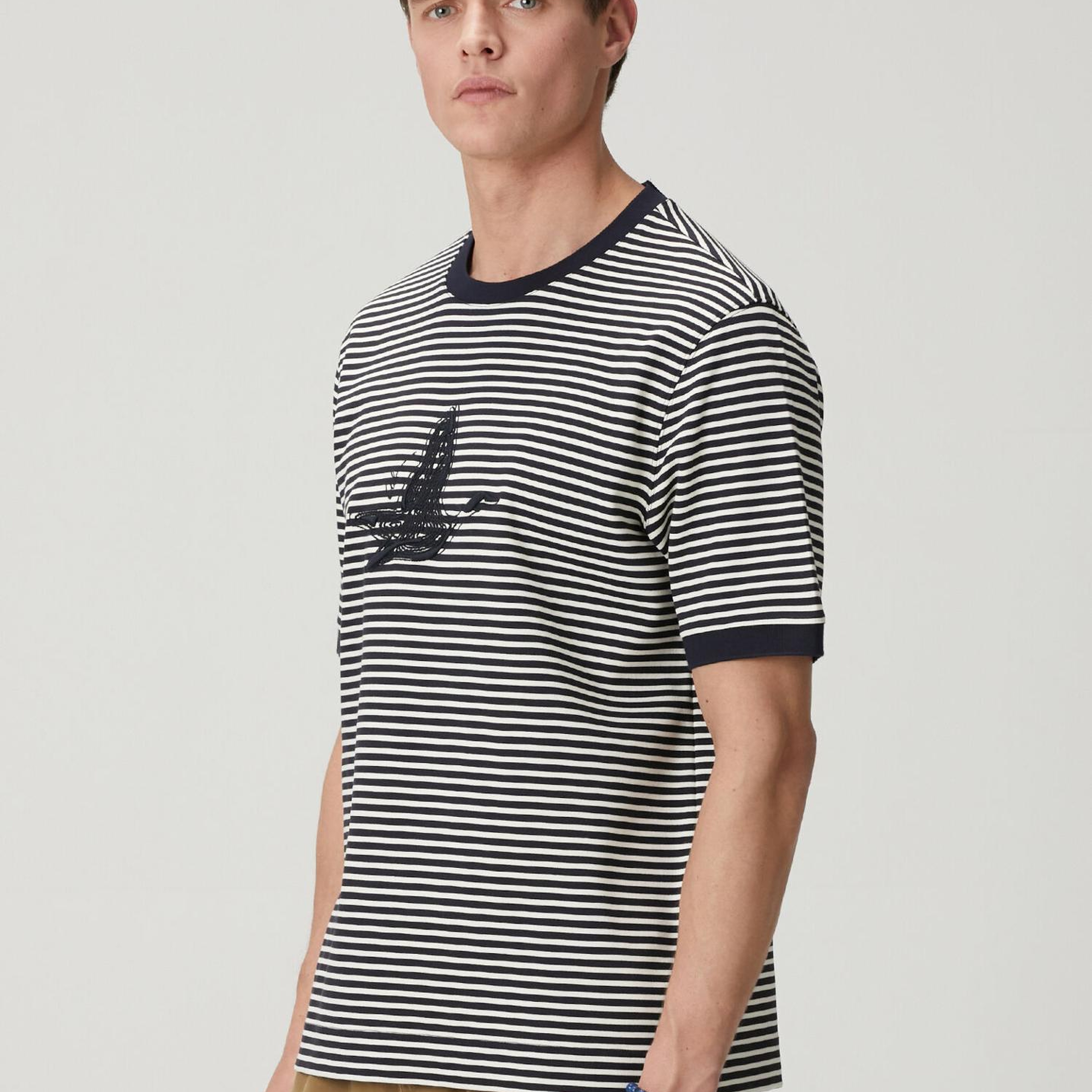 Beymen Club Erkek Lacivert Beyaz Relax Fit Logolu Çizgili T-shirt