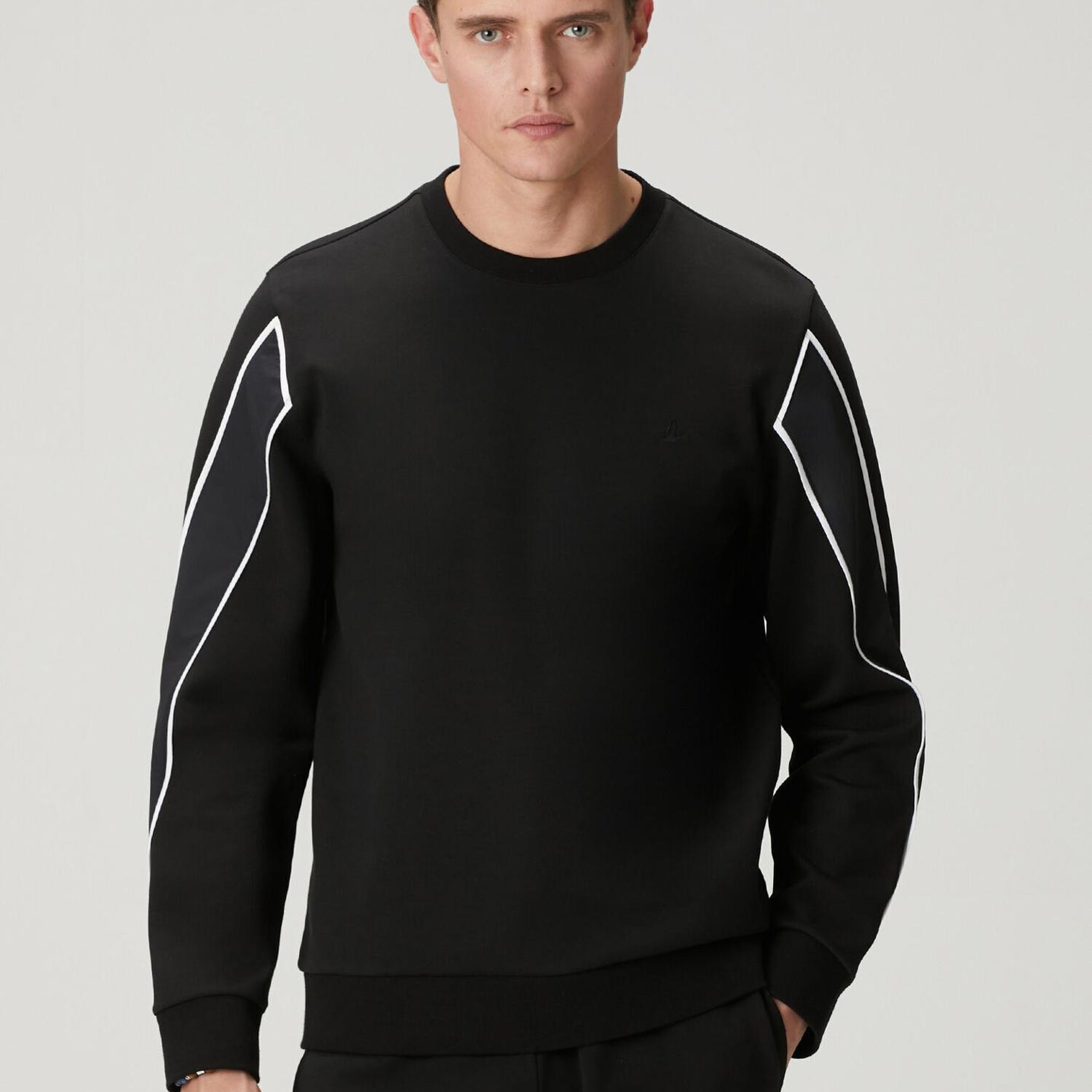 Beymen Club Erkek Siyah Kontrast Biye Detaylı Sweatshirt