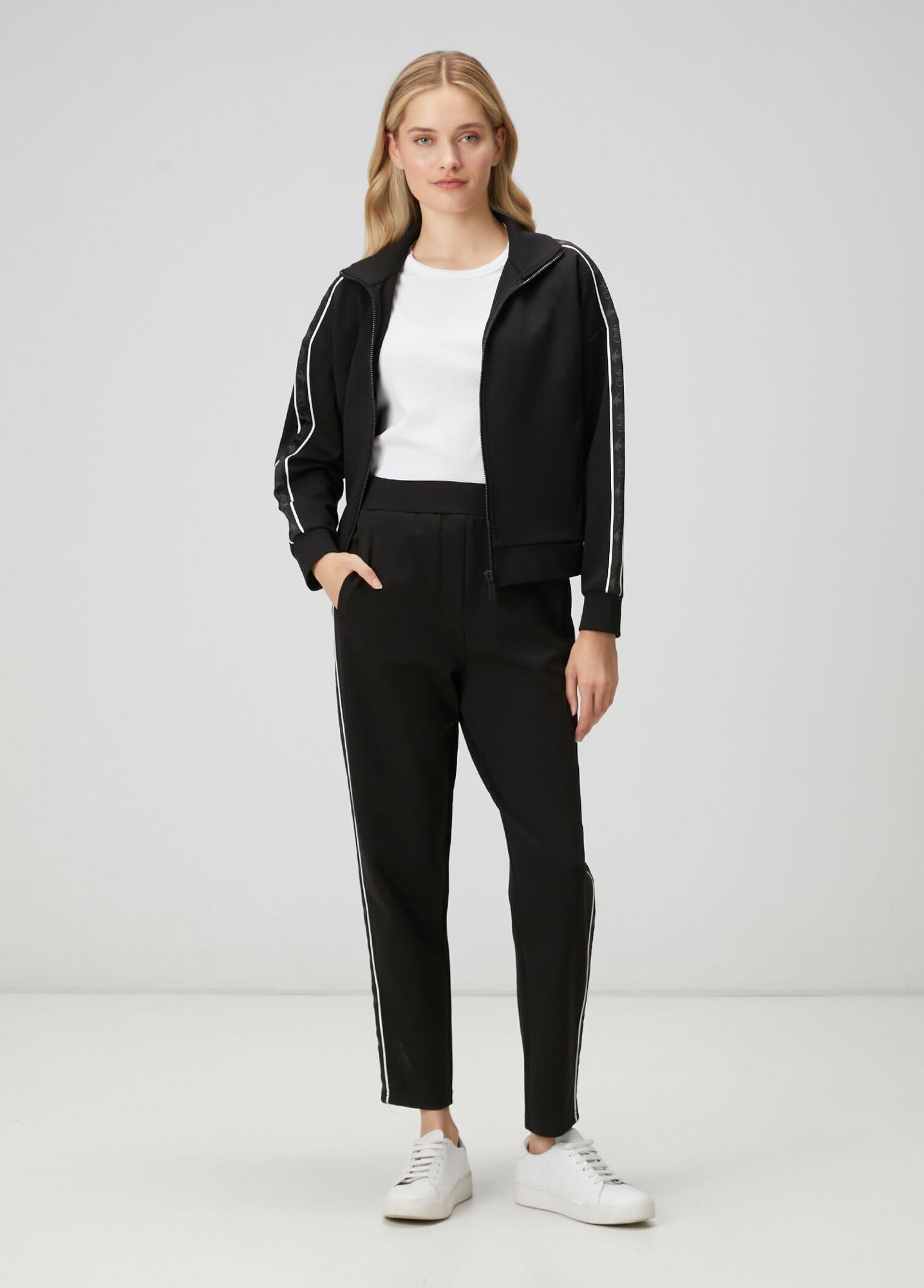 Beymen Club Kadın Siyah Club Şeritli Havuç Formlu Jogger Pantolon