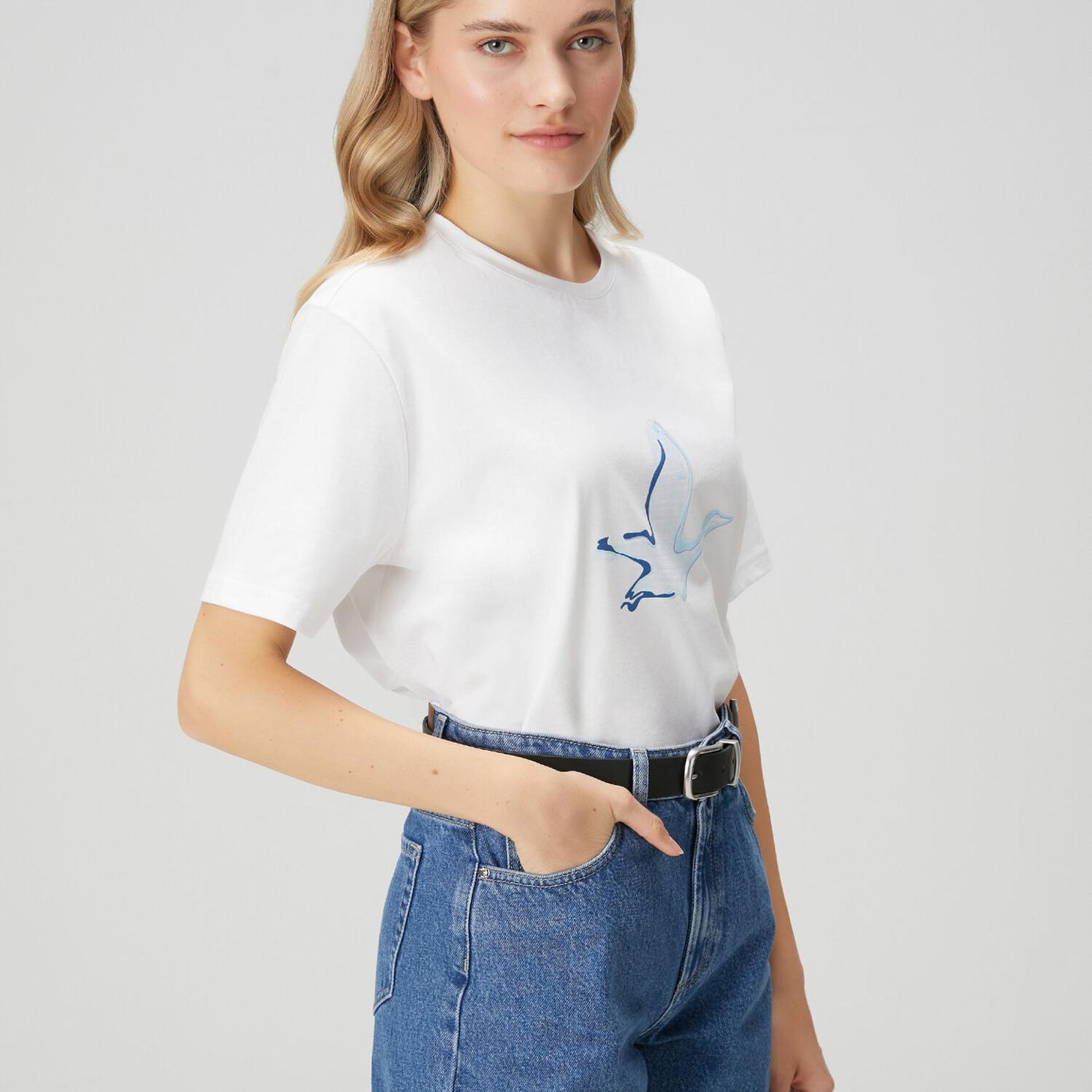 Beymen Club Kadın Kırık Beyaz Mavi Logolu T-shirt