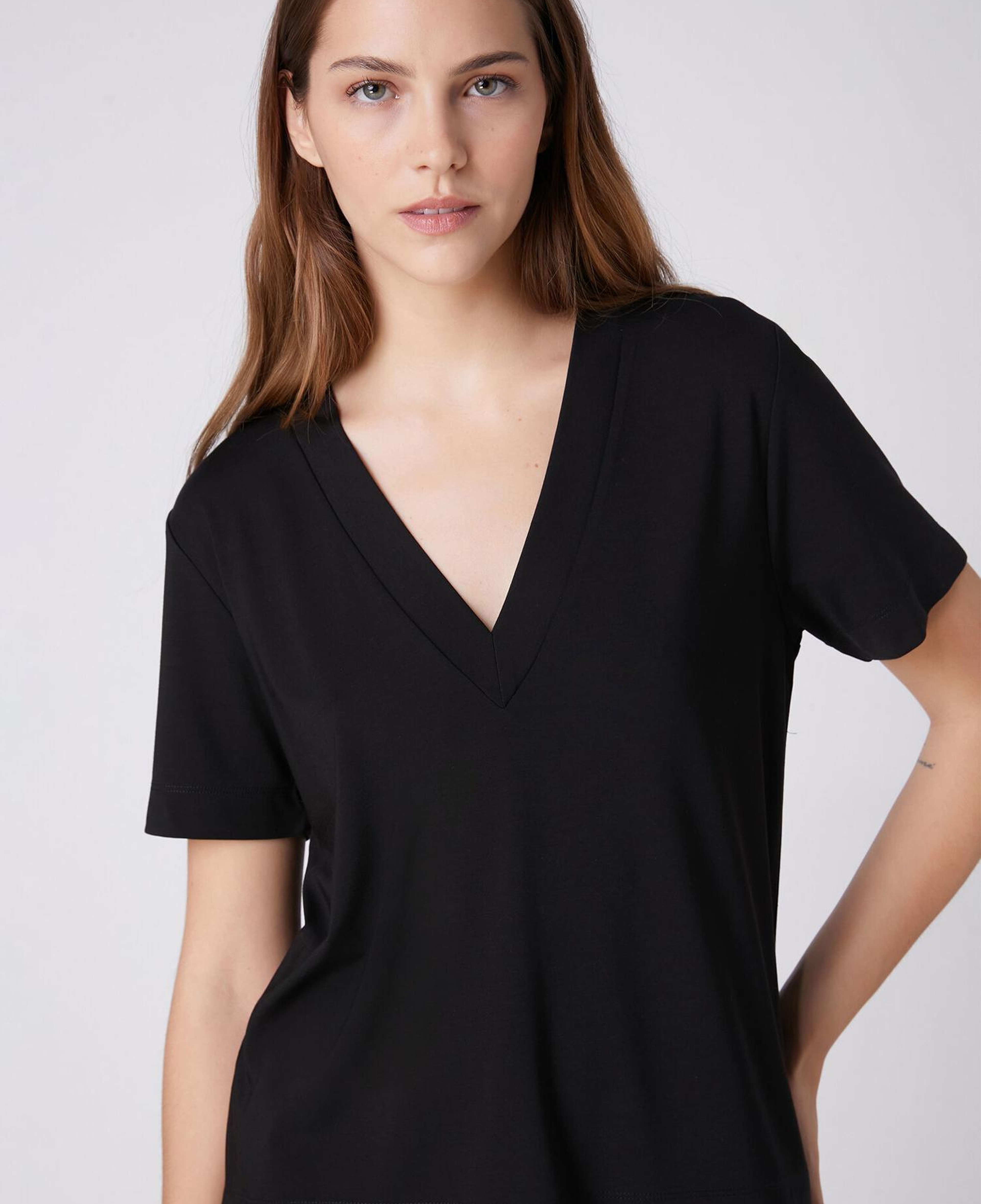 Beymen Club Kadın Siyah Yanı Yırtmaçlı Basic T-shirt
