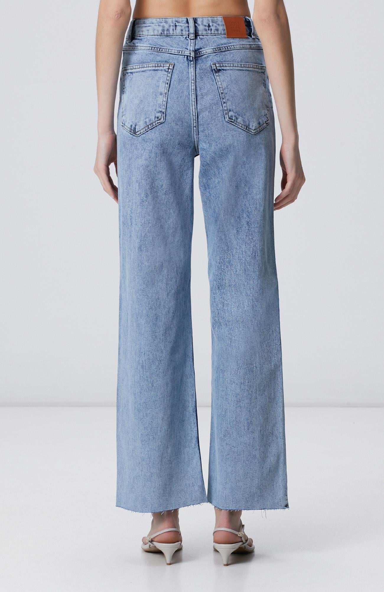 Network Kadın Açık Mavi Wide Leg Kesik Paça Denim Pantolon