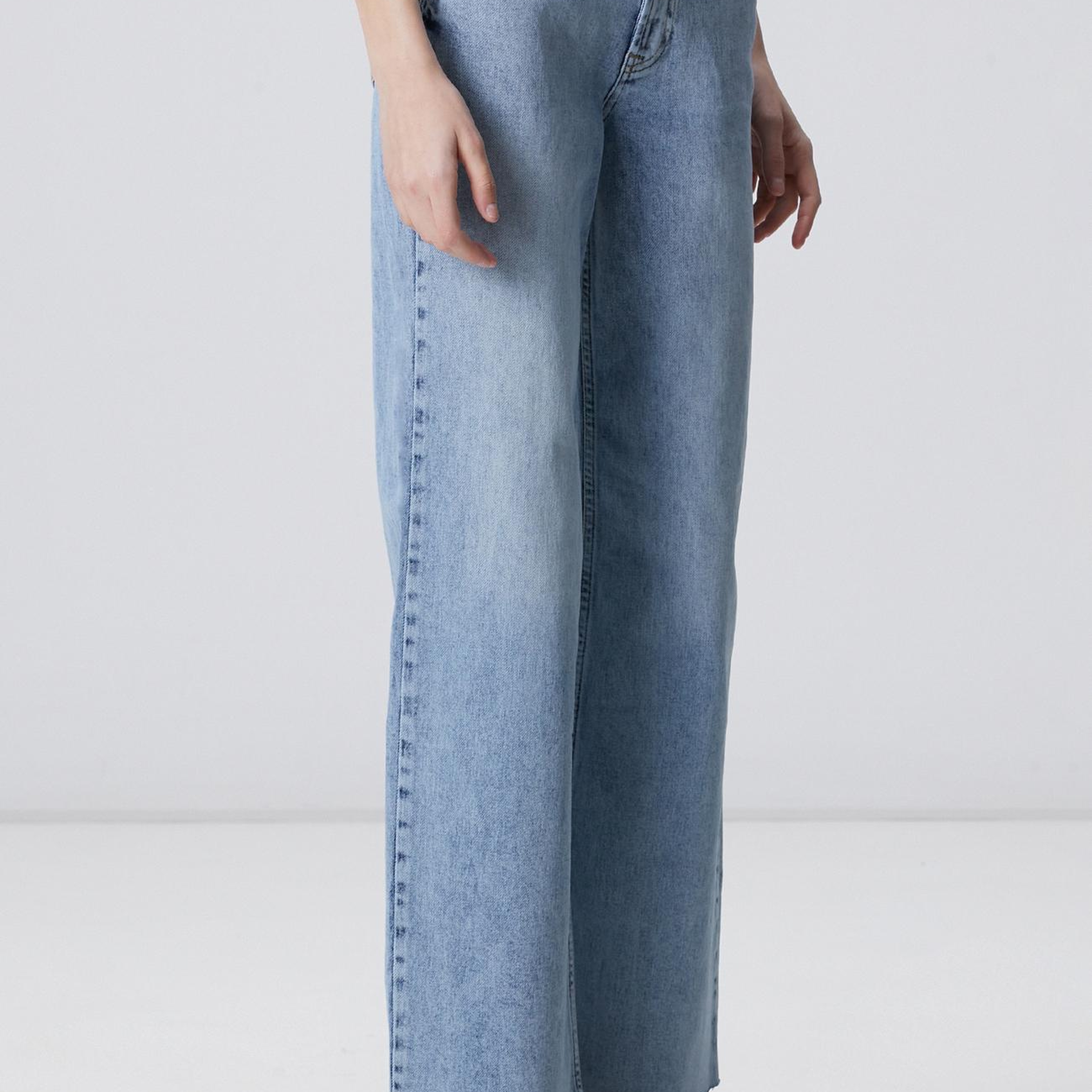 Network Kadın Açık Mavi Wide Leg Kesik Paça Denim Pantolon