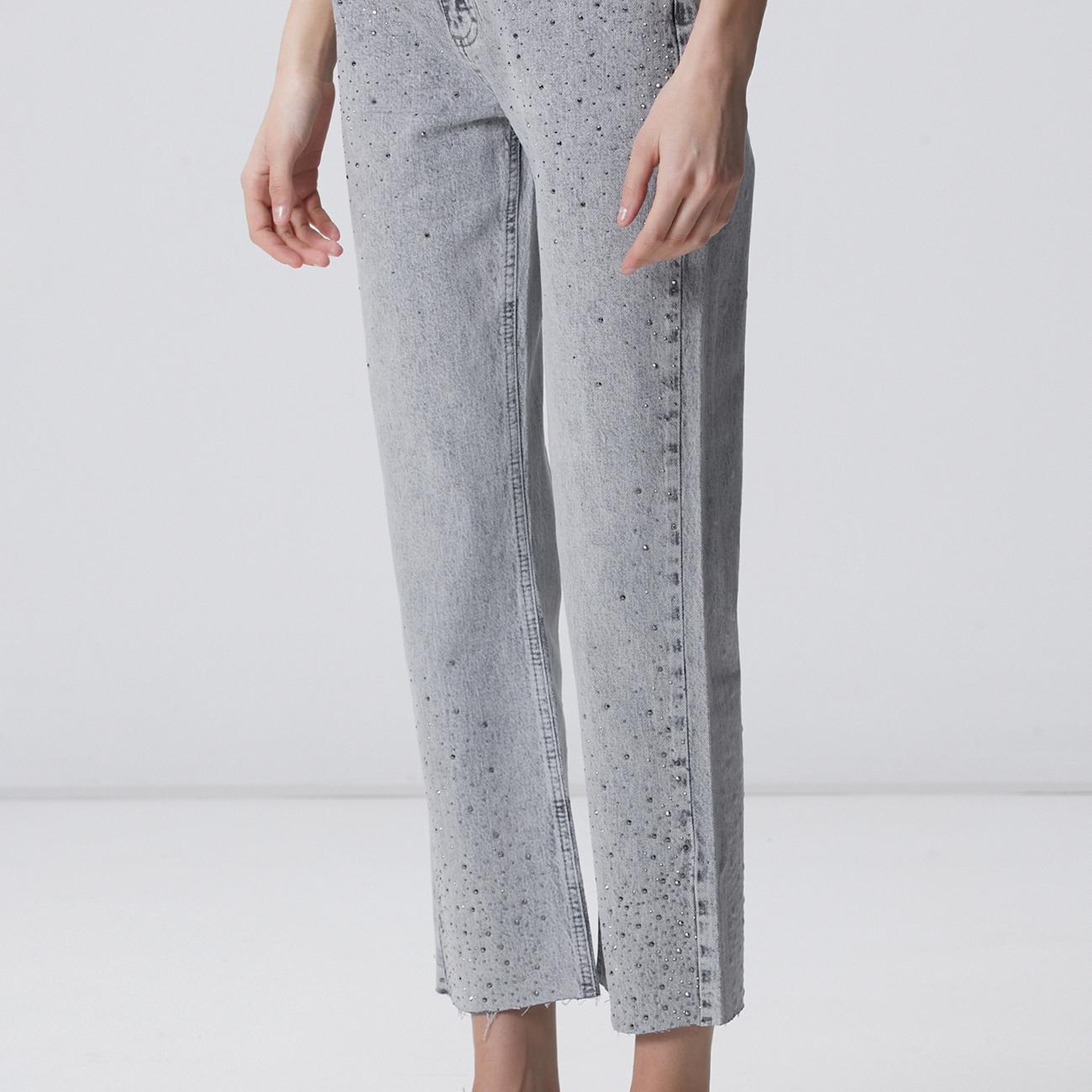 Network Kadın Açık Gri Kesik Paça Taş Baskılı Denim Pantolon