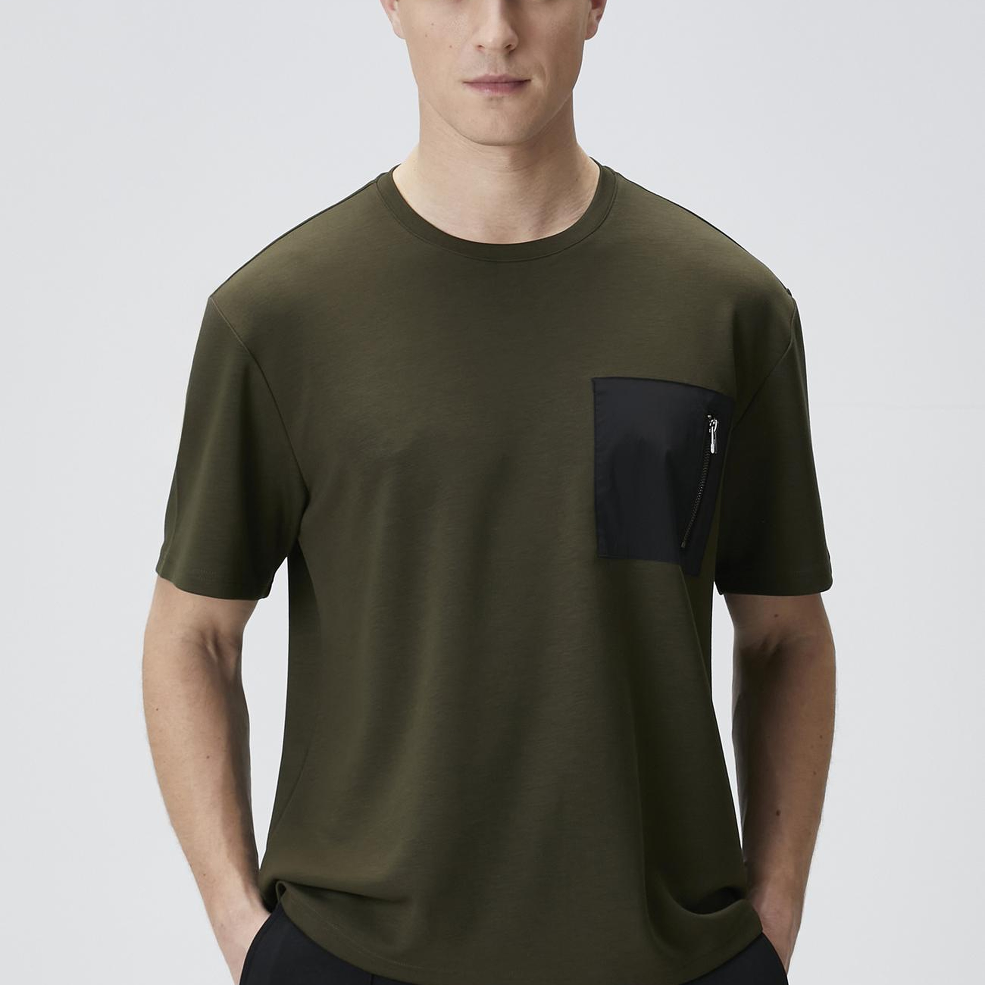 Network Erkek Comfort Fit Haki Göğüs Cep Detaylı T-shirt