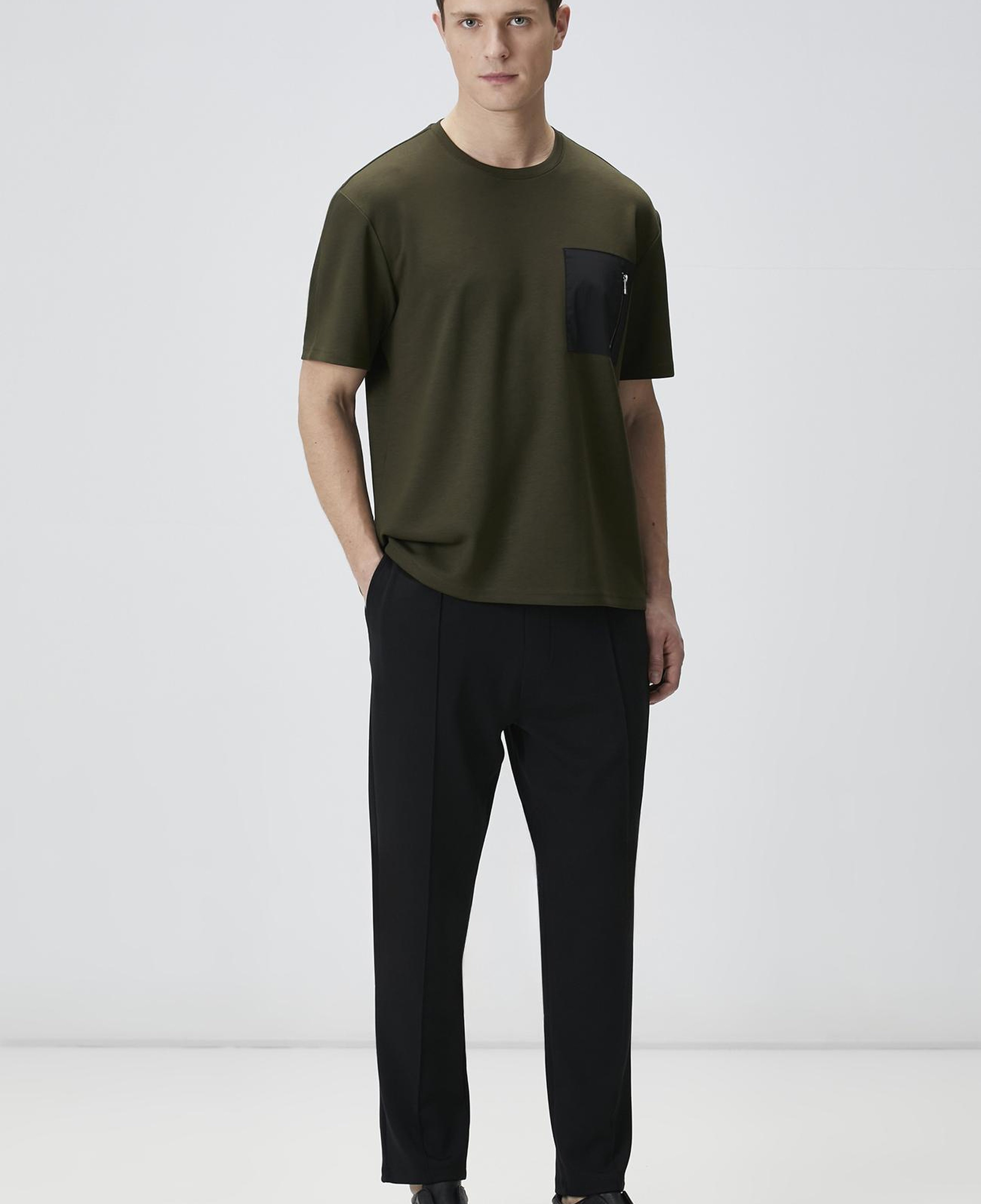 Network Erkek Comfort Fit Haki Göğüs Cep Detaylı T-shirt