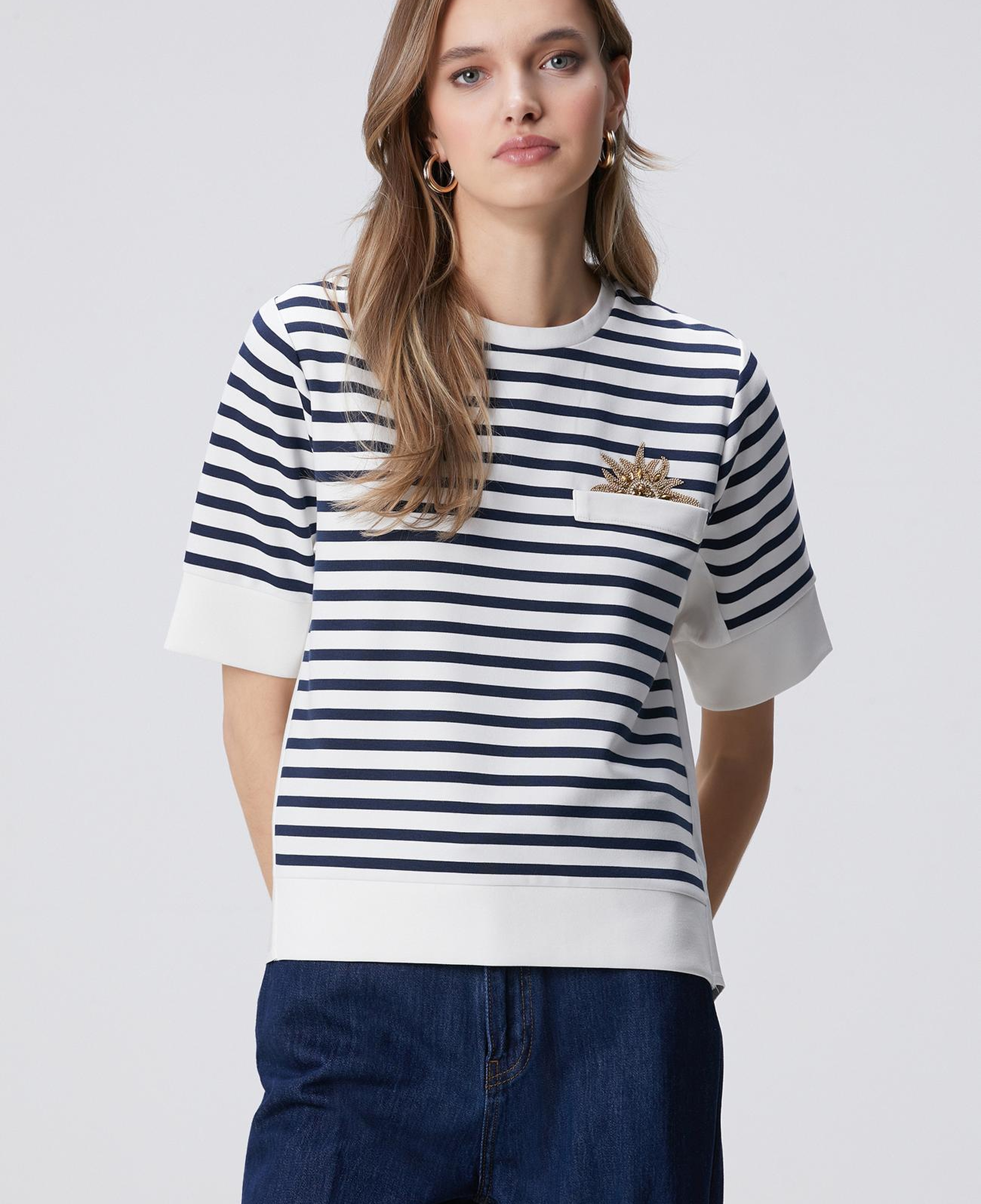 Network Kadın Beyaz Lacivert Dokuma Garni Detaylı Sweatshirt