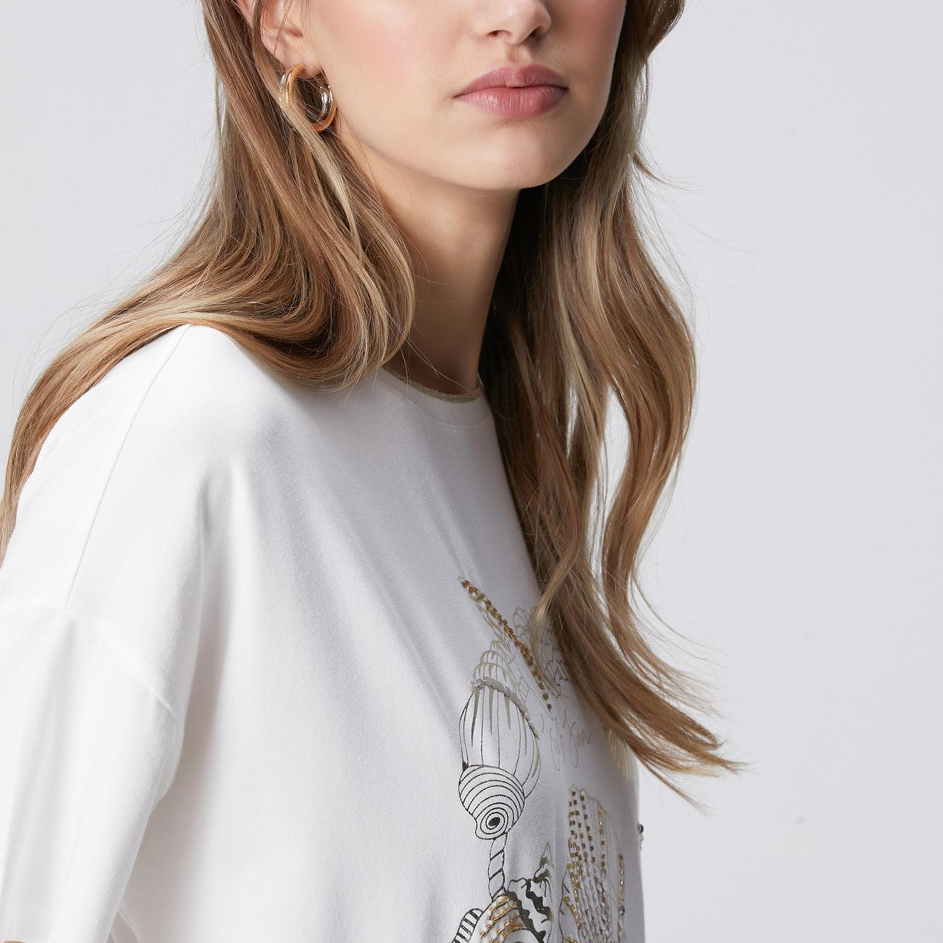 Network Kadın Kırık Beyaz Ön Beden Baskılı T-shirt