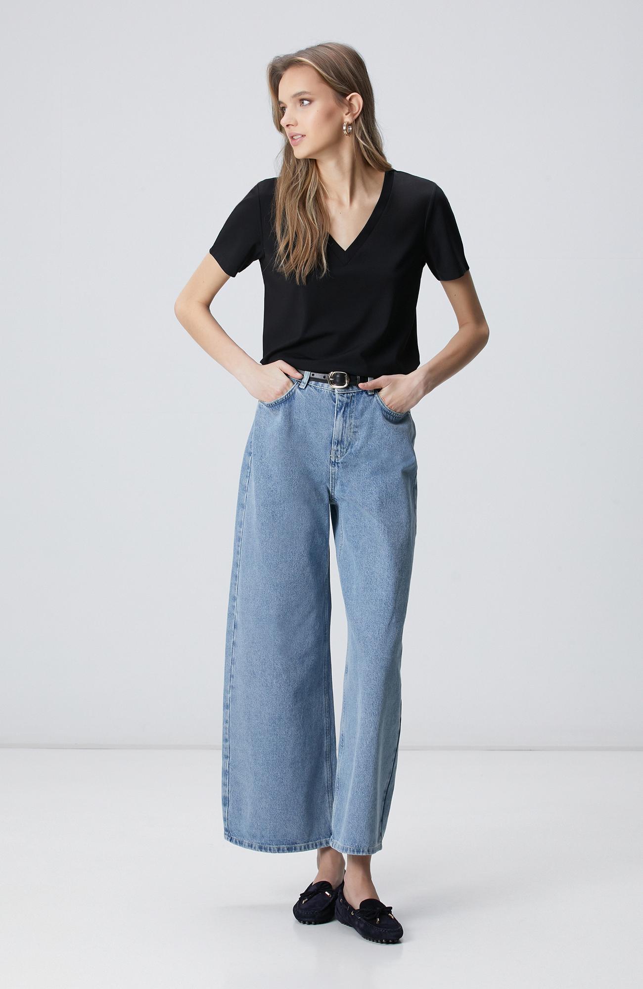 Network Kadın Siyah V Yaka Basic T-shirt