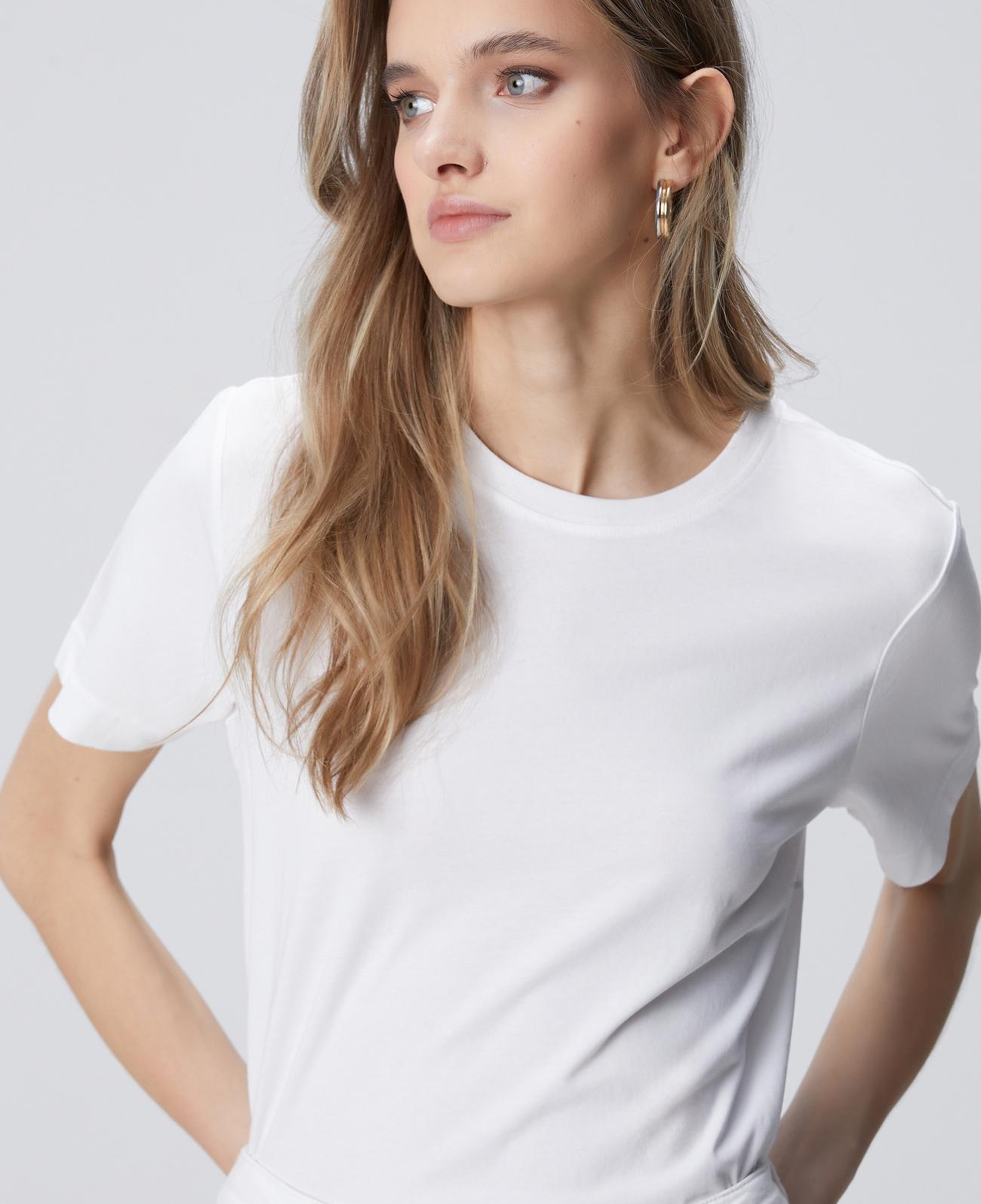 Network Kadın Beyaz Basic T-shirt