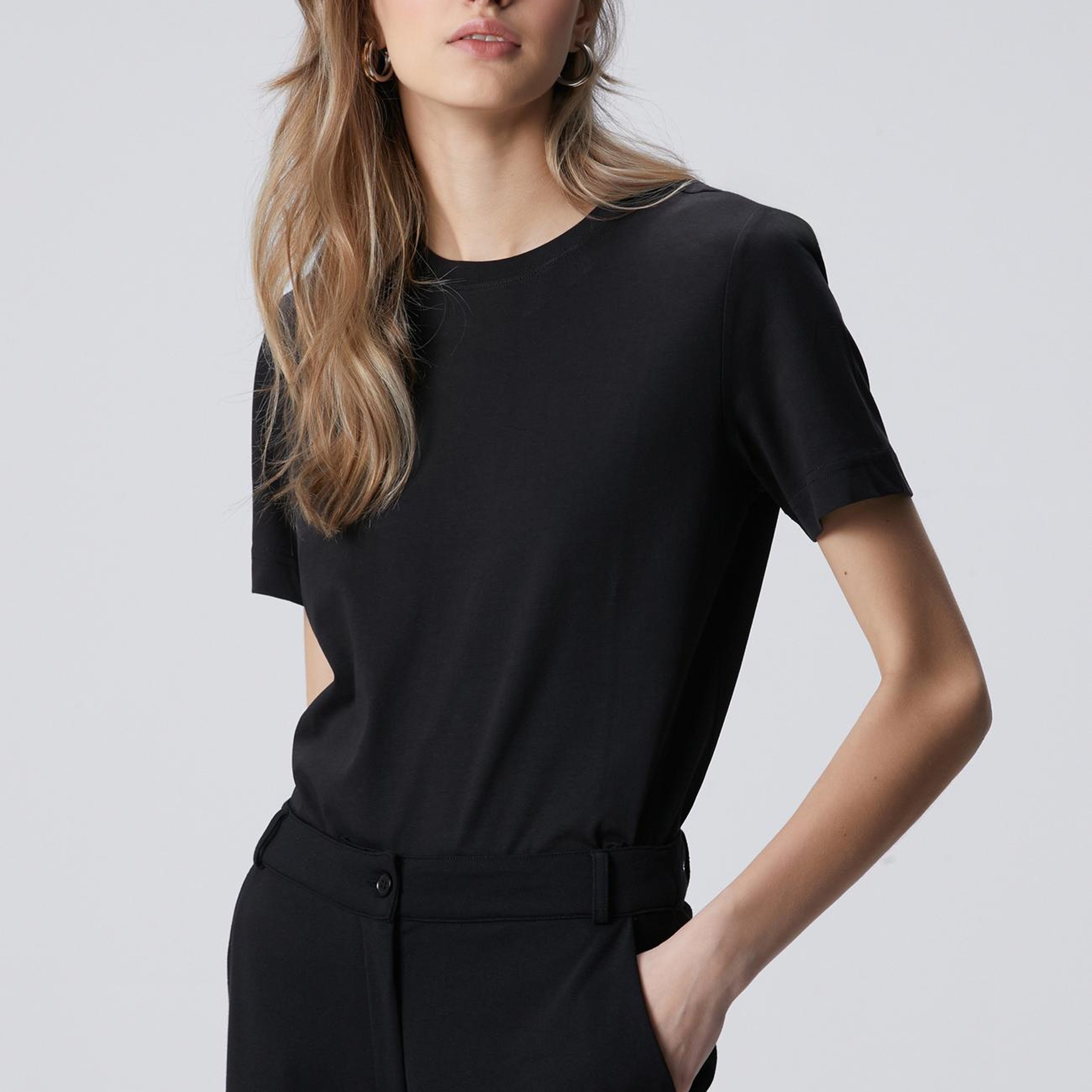 Network Kadın Siyah Basic T-shirt