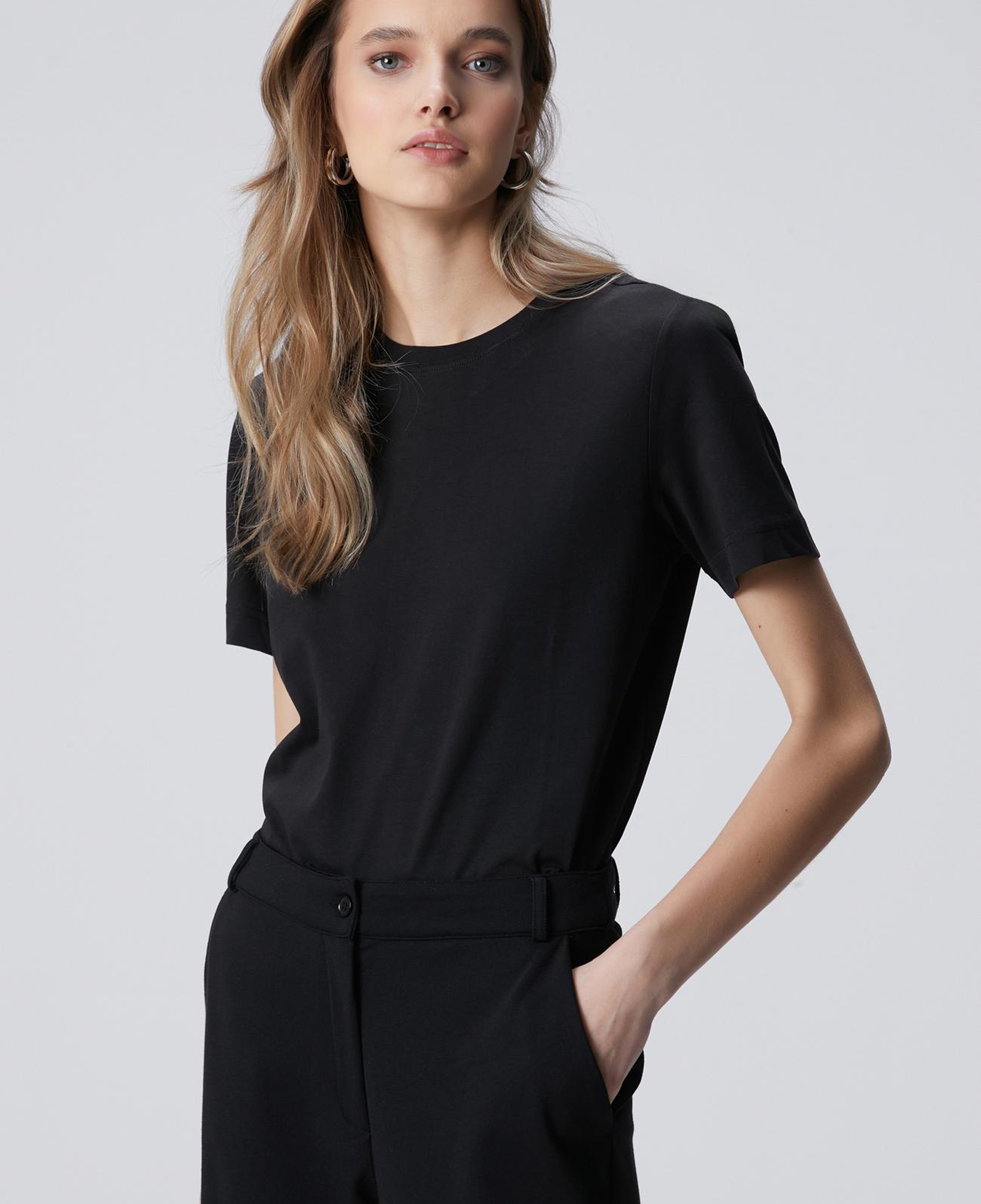 Network Kadın Siyah Basic T-shirt