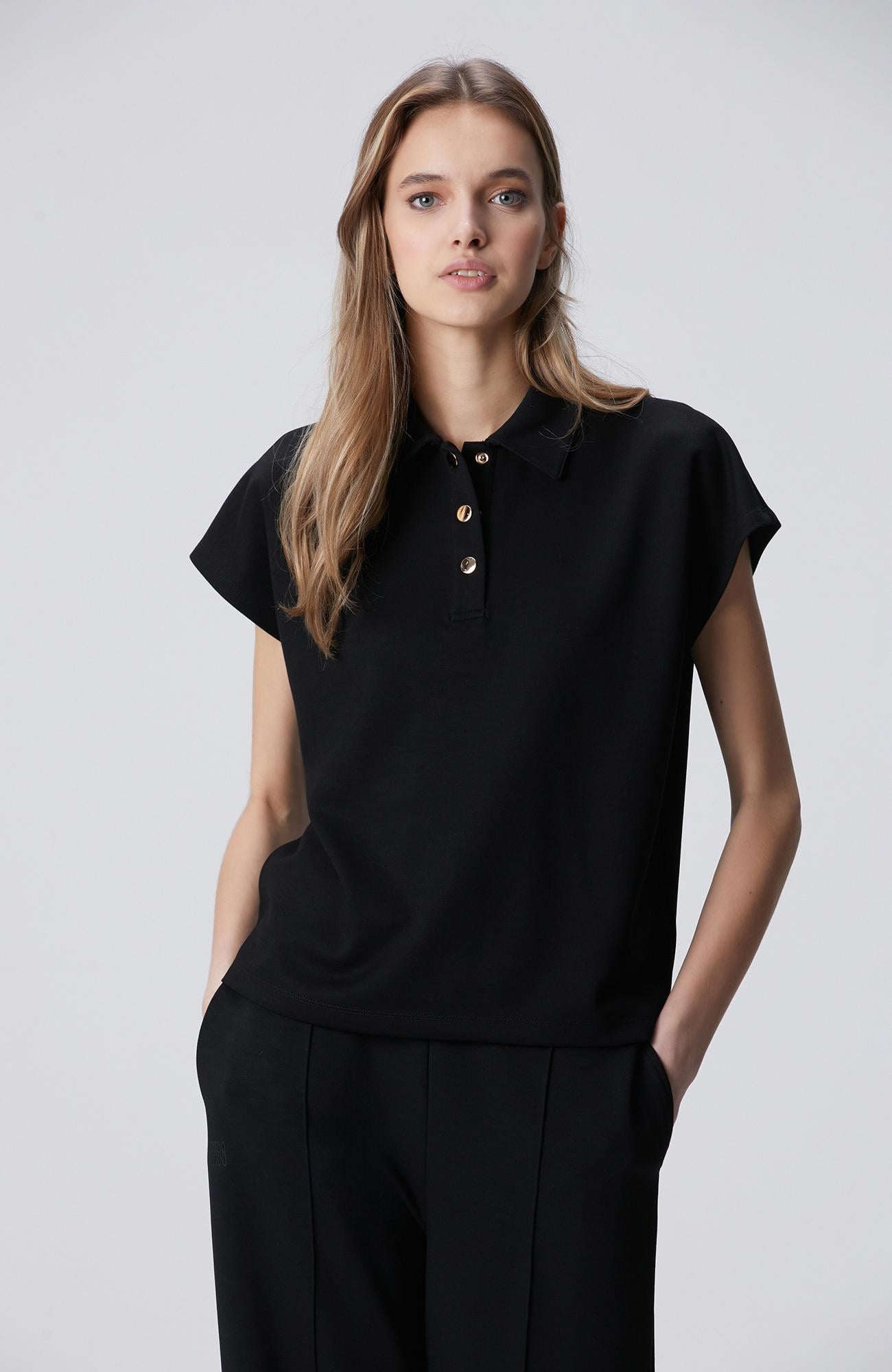 Network Kadın Siyah Polo Yaka Çıtçıt Detaylı Kısa Kol Sweatshirt