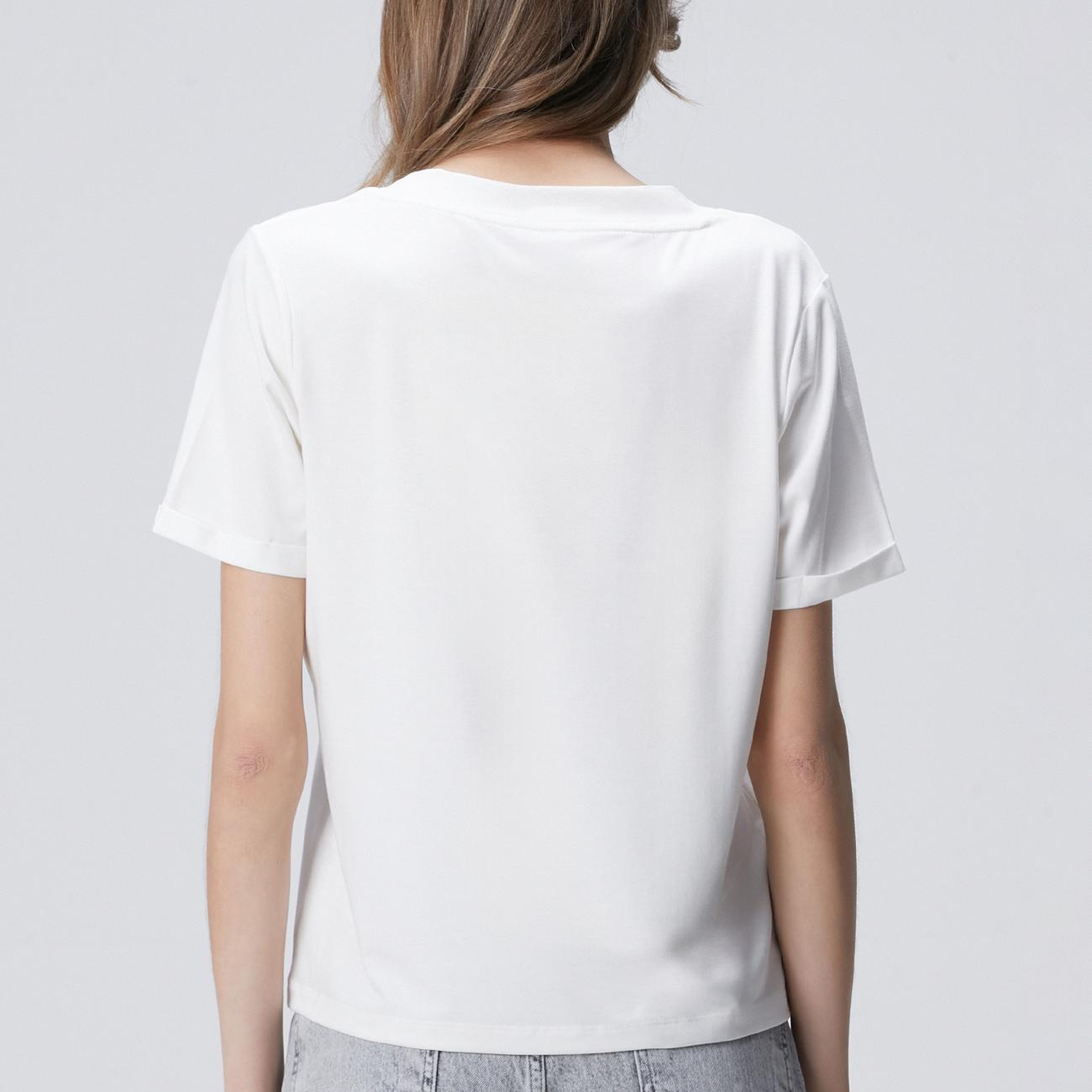 Network Kadın Kırık Beyaz Kol Katlama Detaylı Basic T-shirt