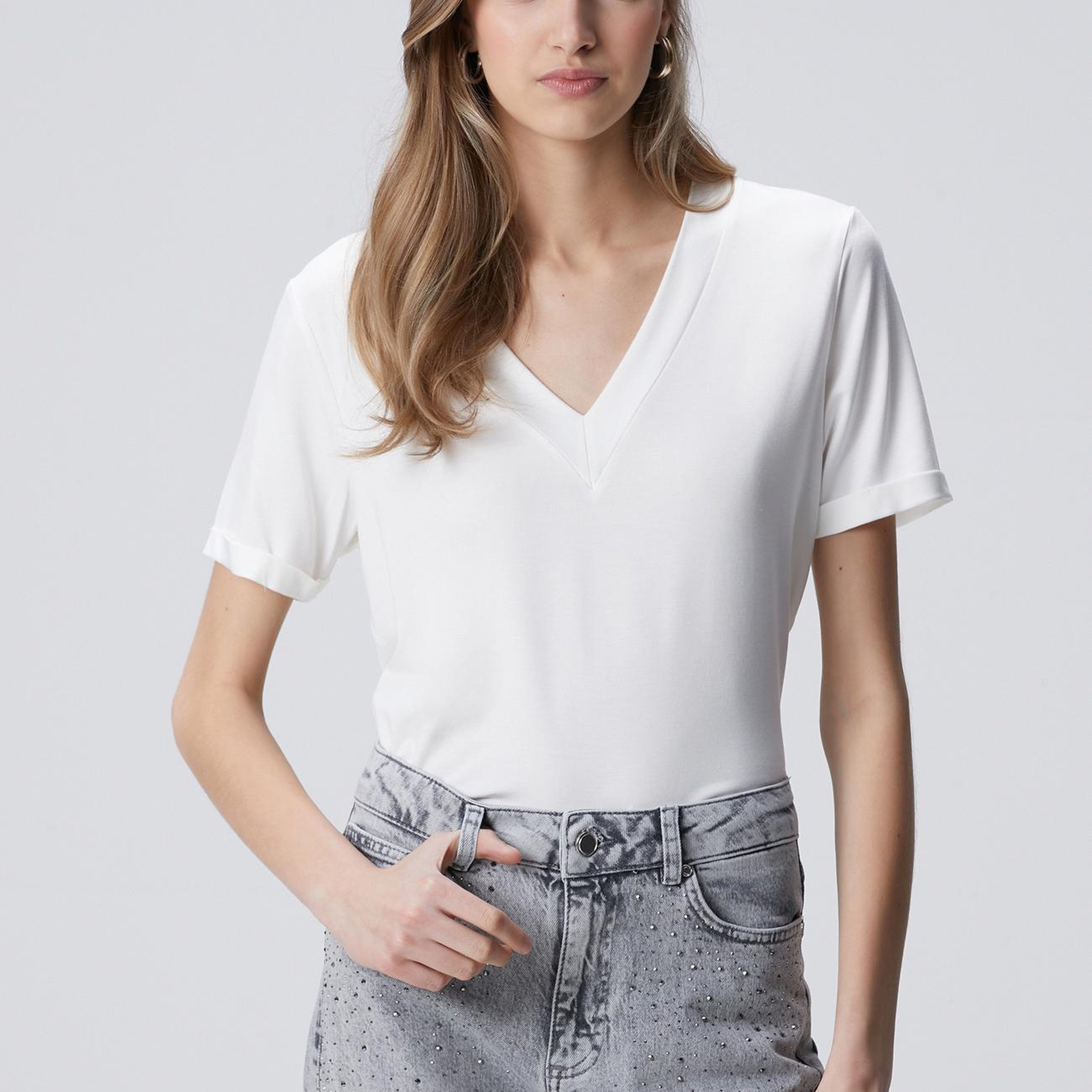 Network Kadın Kırık Beyaz Kol Katlama Detaylı Basic T-shirt