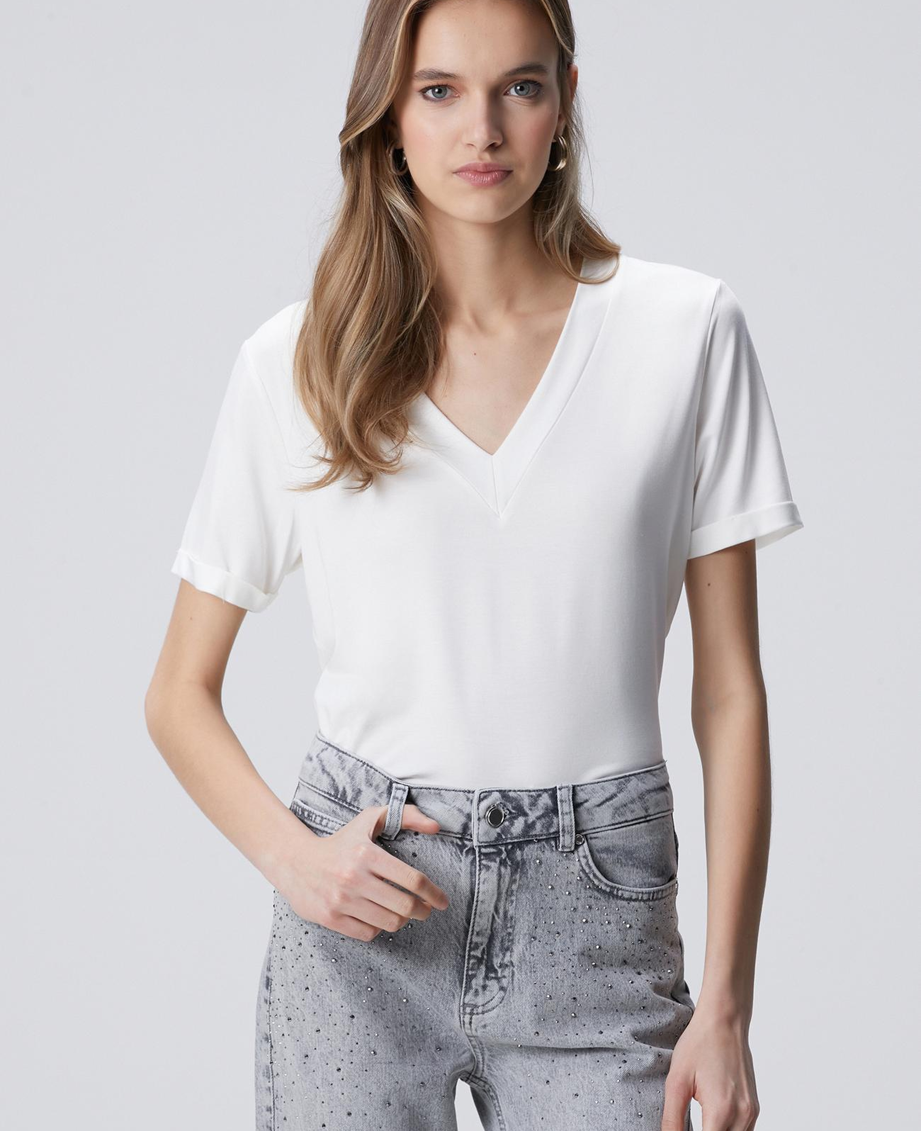 Network Kadın Kırık Beyaz Kol Katlama Detaylı Basic T-shirt
