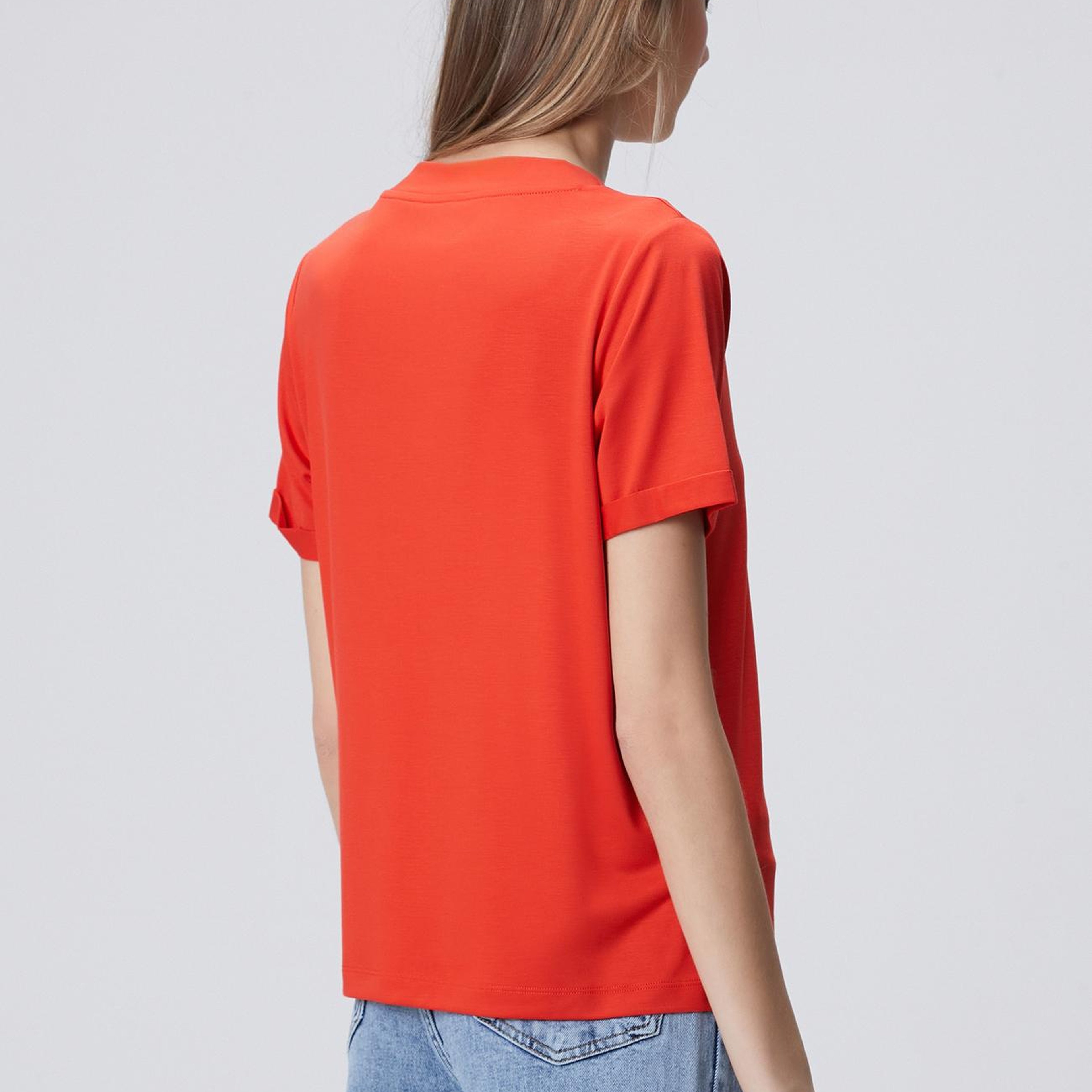 Network Kadın Kırmızı Kol Katlama Detaylı Basic T-shirt