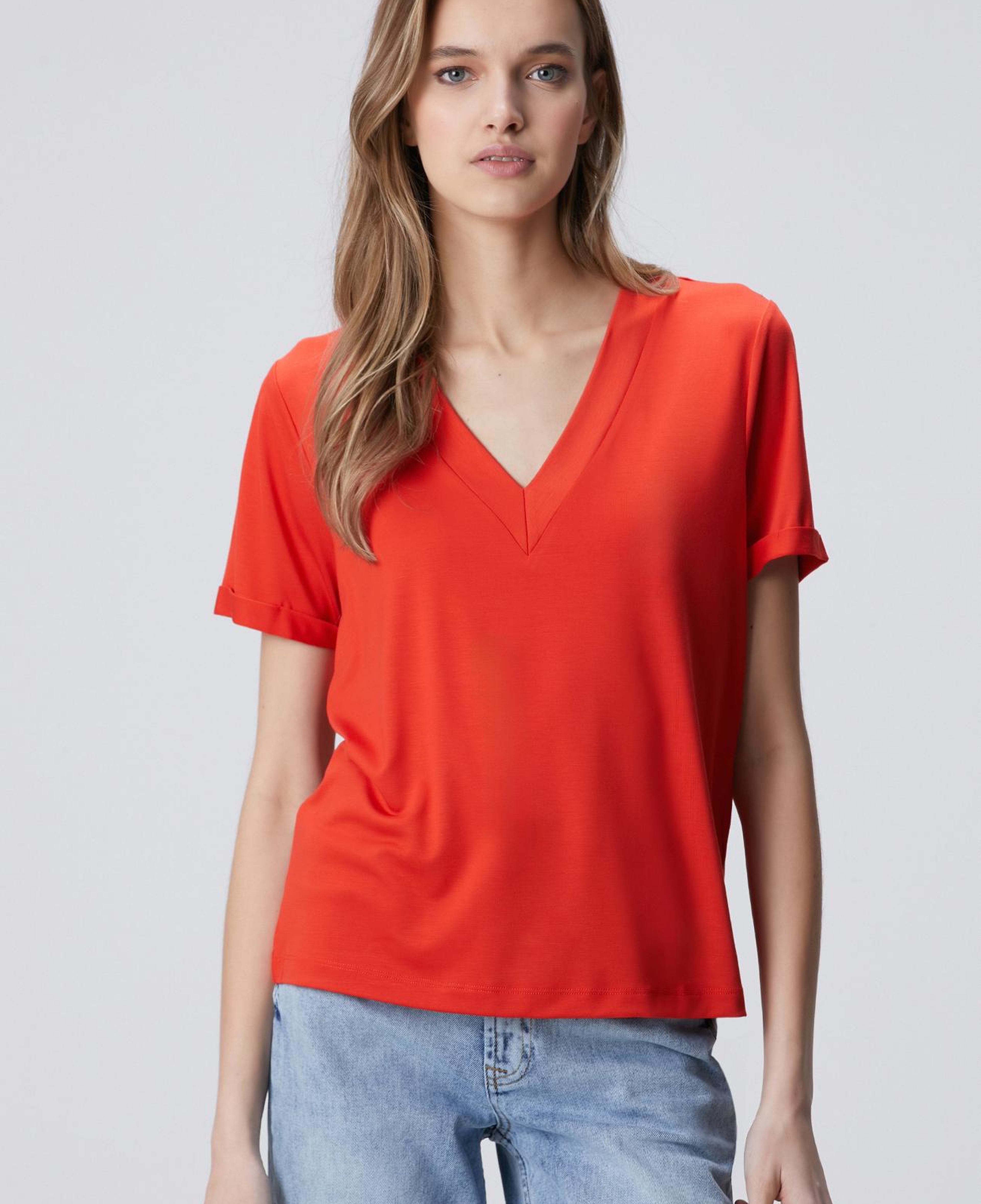 Network Kadın Kırmızı Kol Katlama Detaylı Basic T-shirt