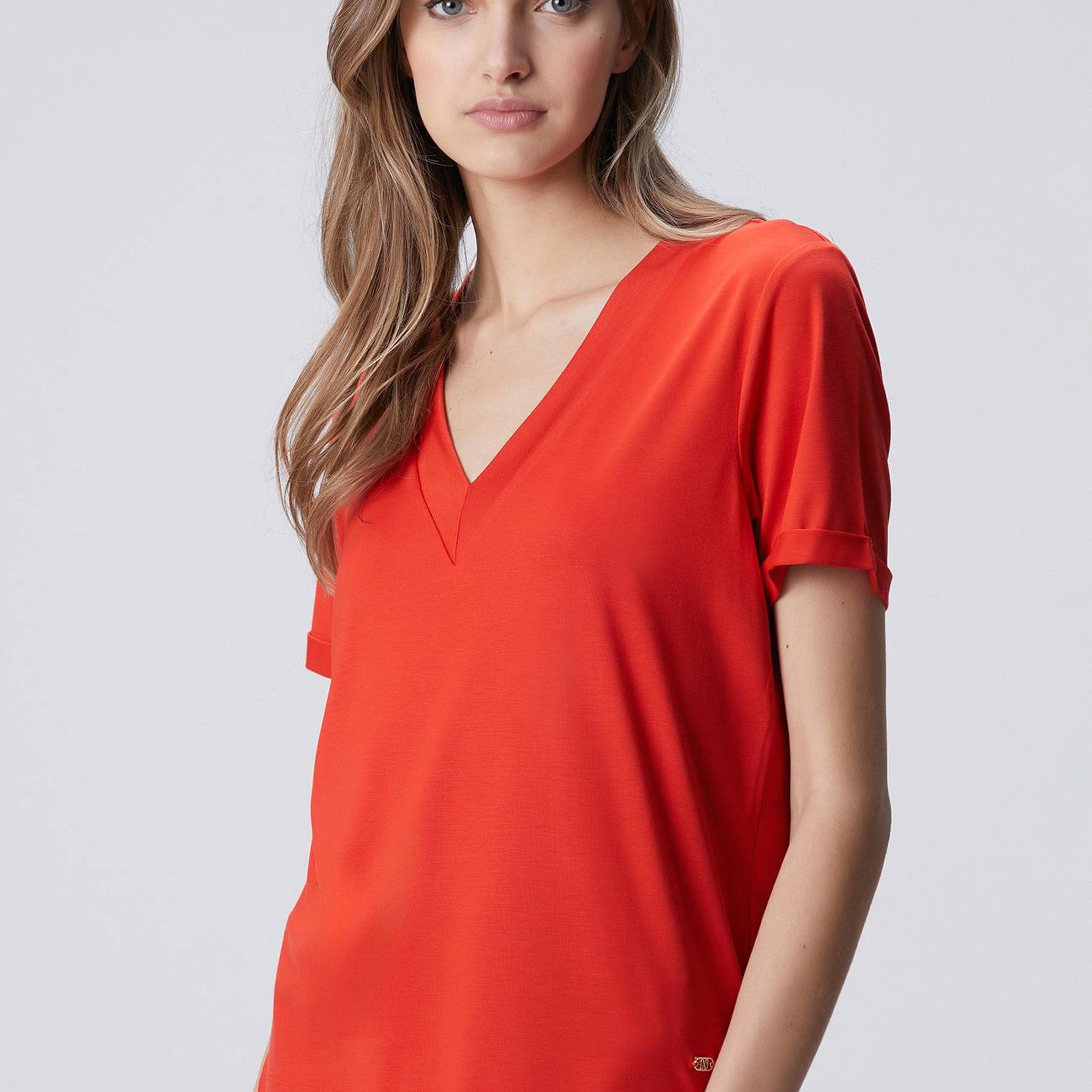 Network Kadın Kırmızı Kol Katlama Detaylı Basic T-shirt