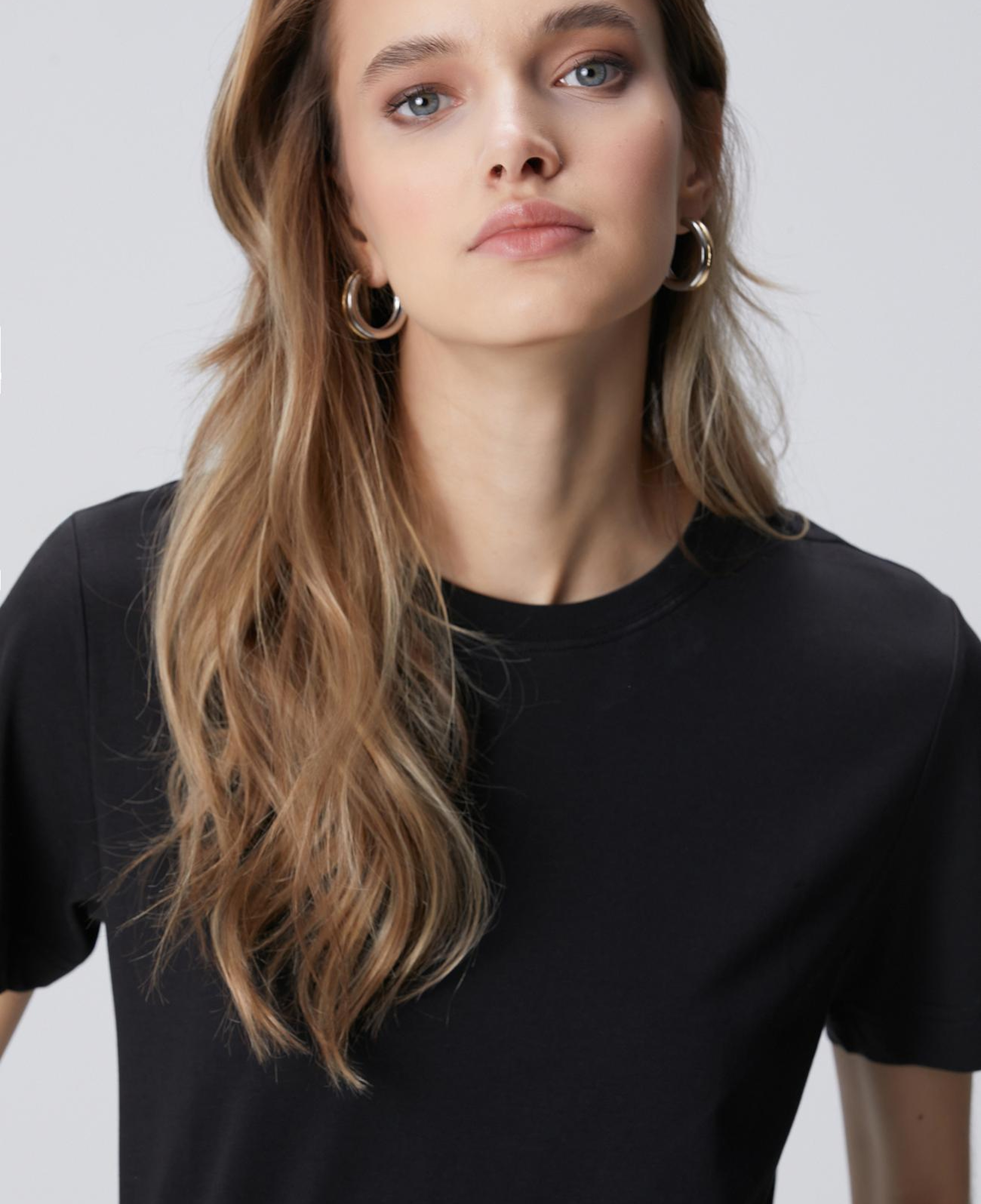 Network Kadın Siyah Basic T-shirt