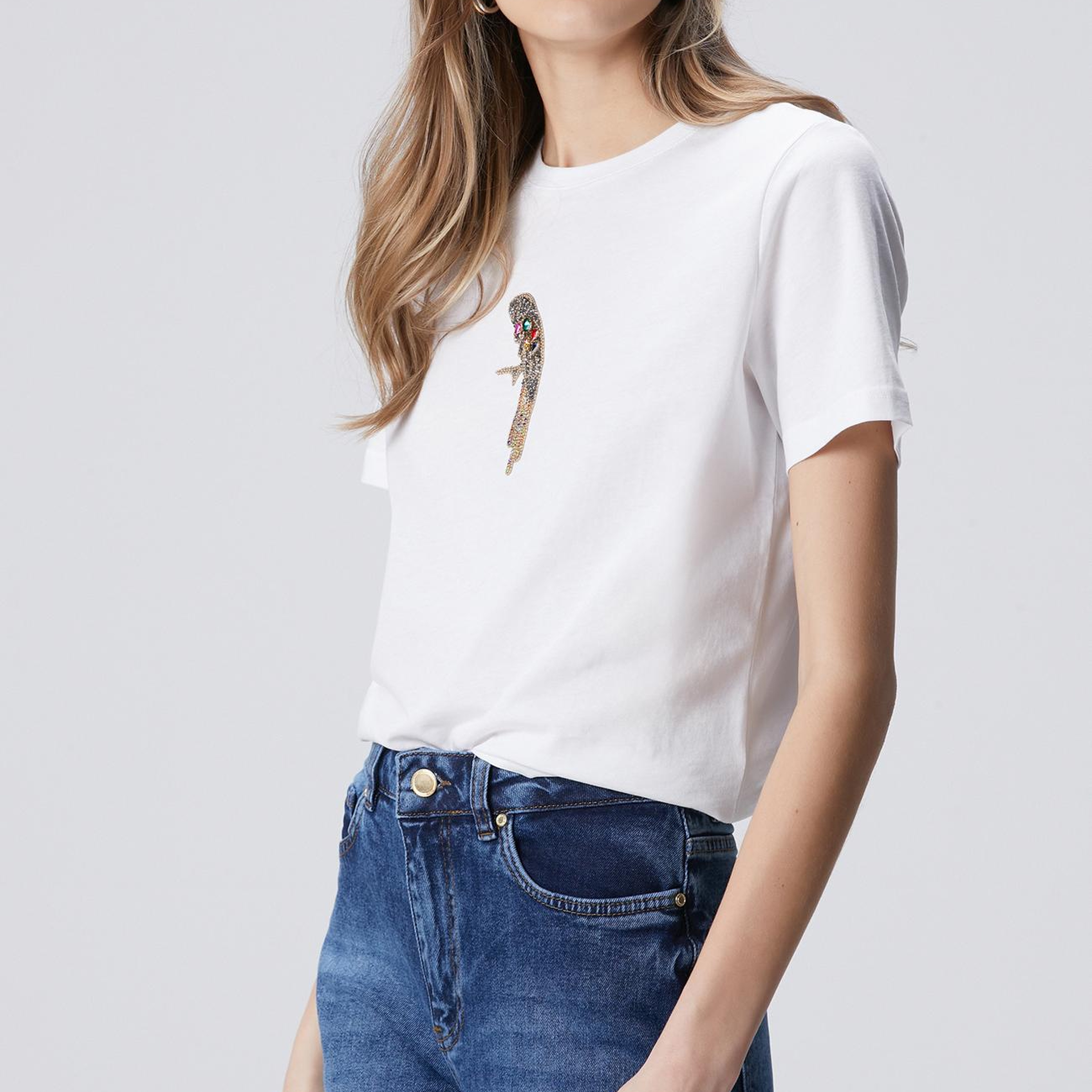Network Kadın Beyaz Taşlı Papağan Figürlü T-shirt