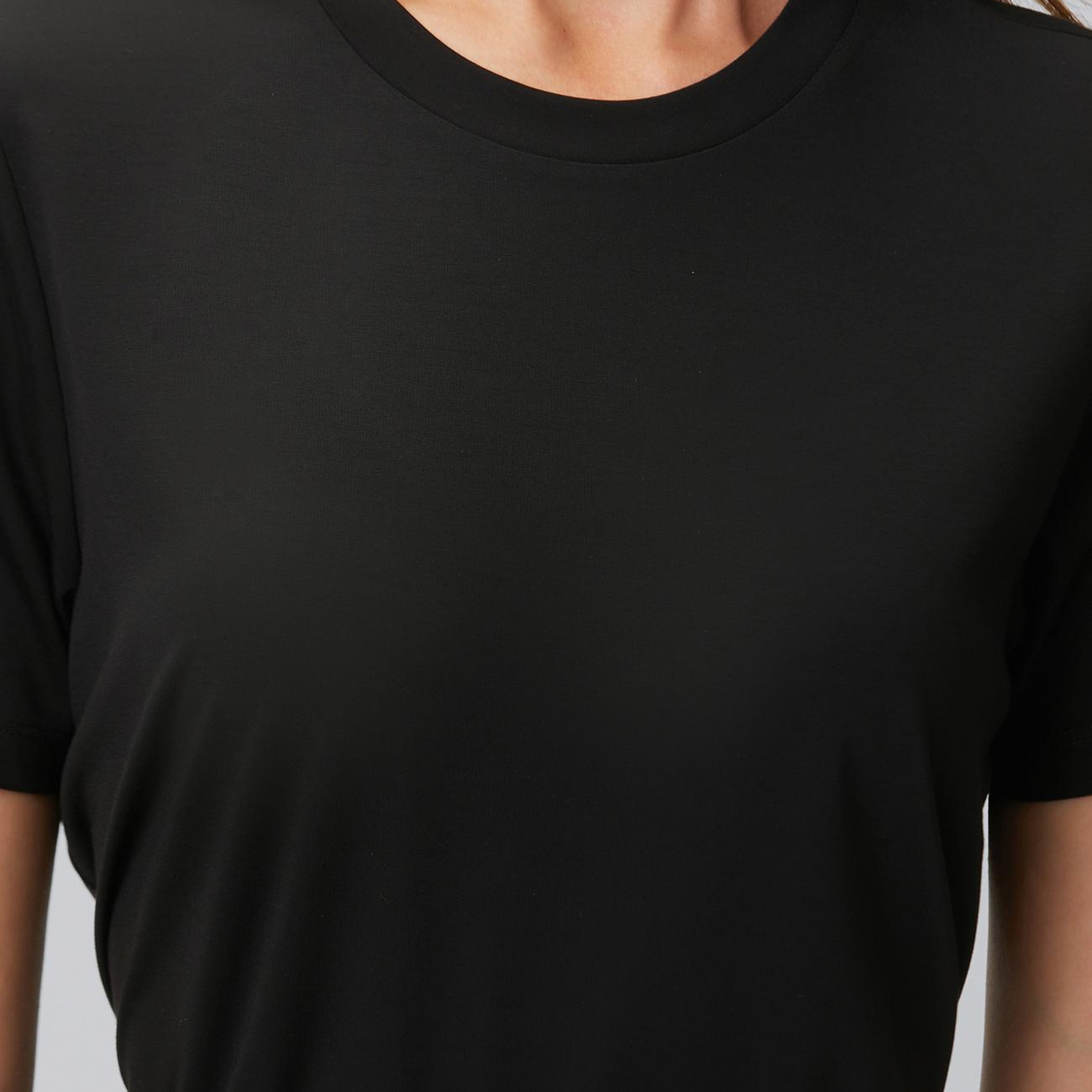 Network Kadın Siyah Basic T-shirt