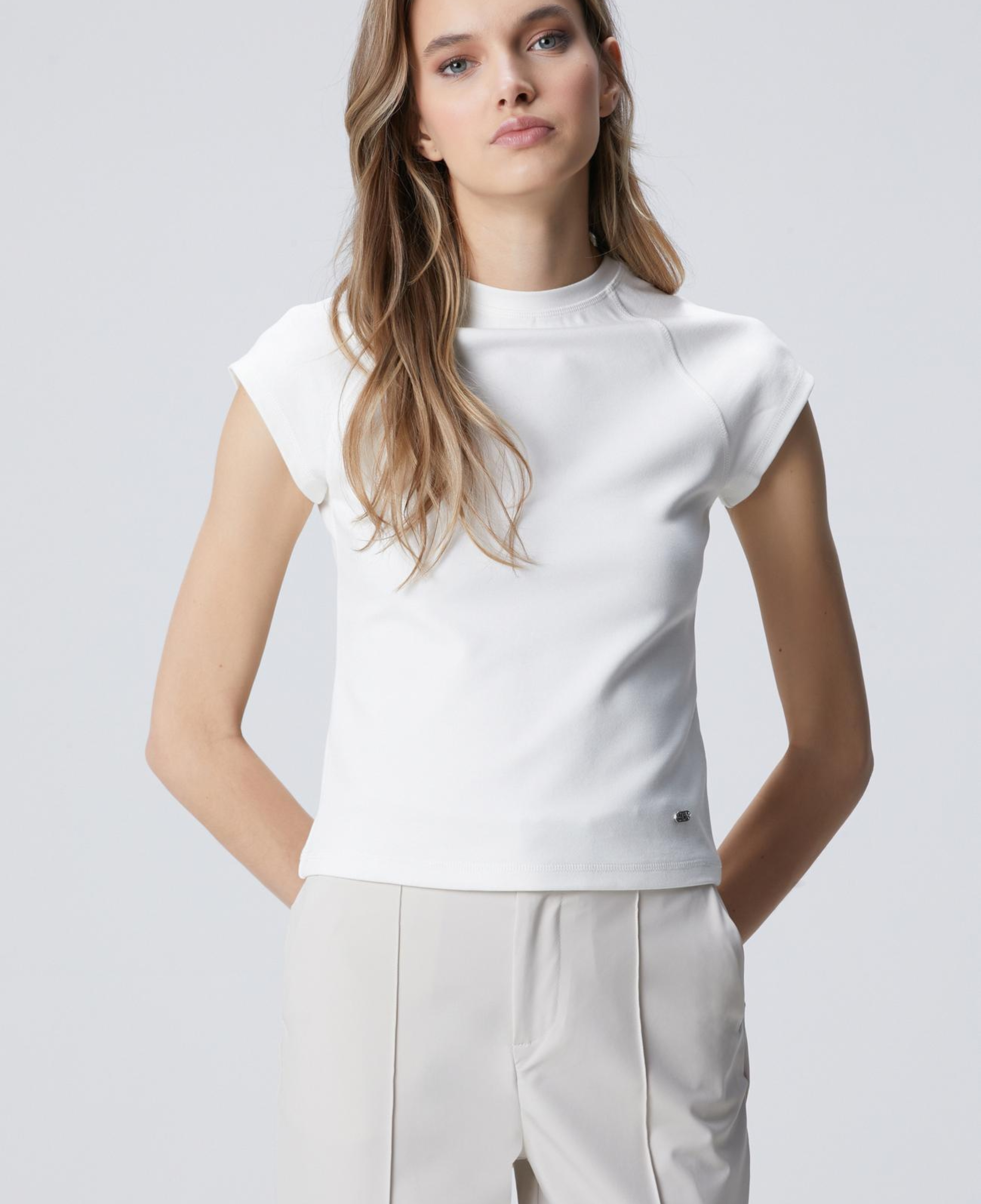 Network Kadın N-Tech Beyaz Dikiş Detaylı Basic T-shirt