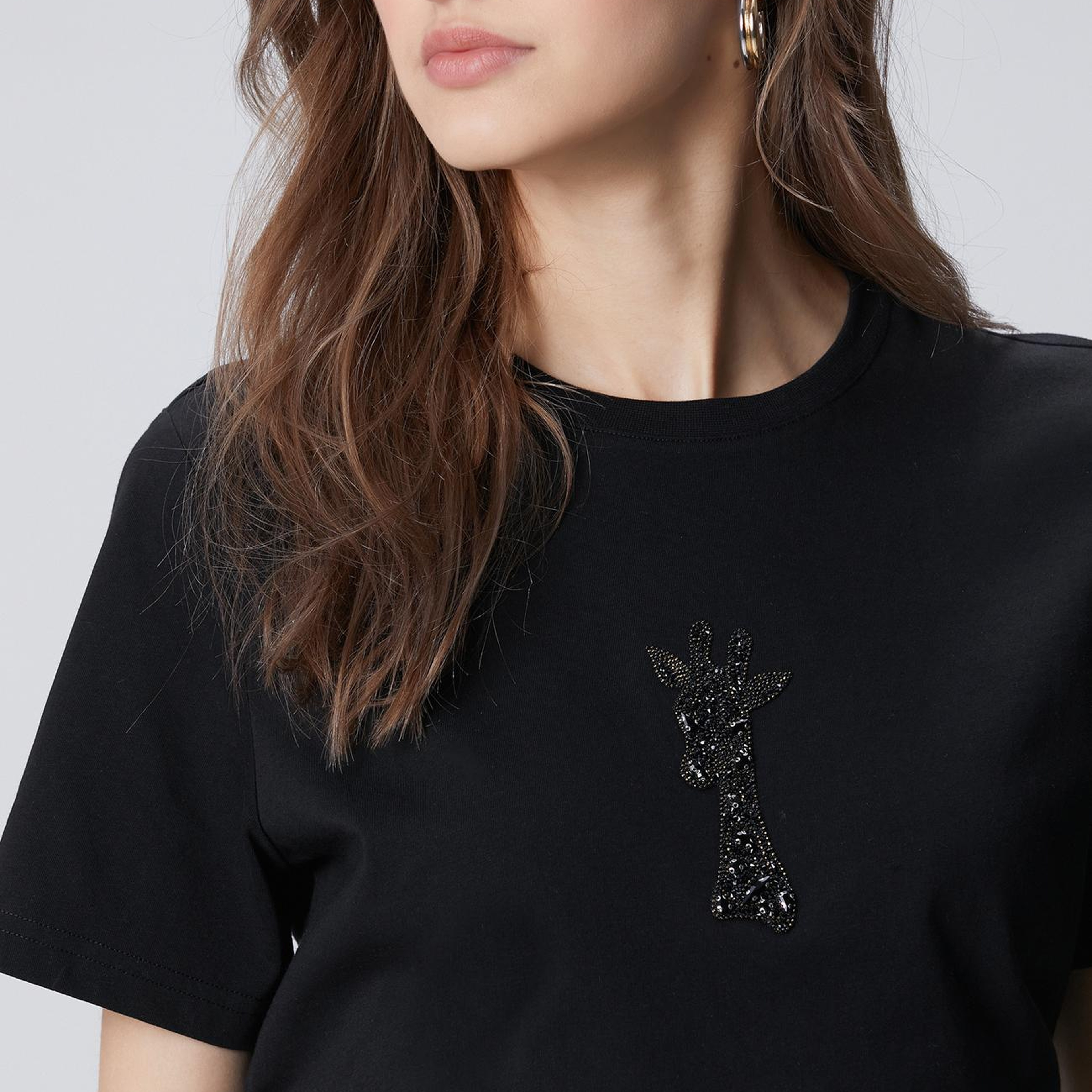 Network Kadın Siyah Taşlı Zürafa Figürlü T-shirt