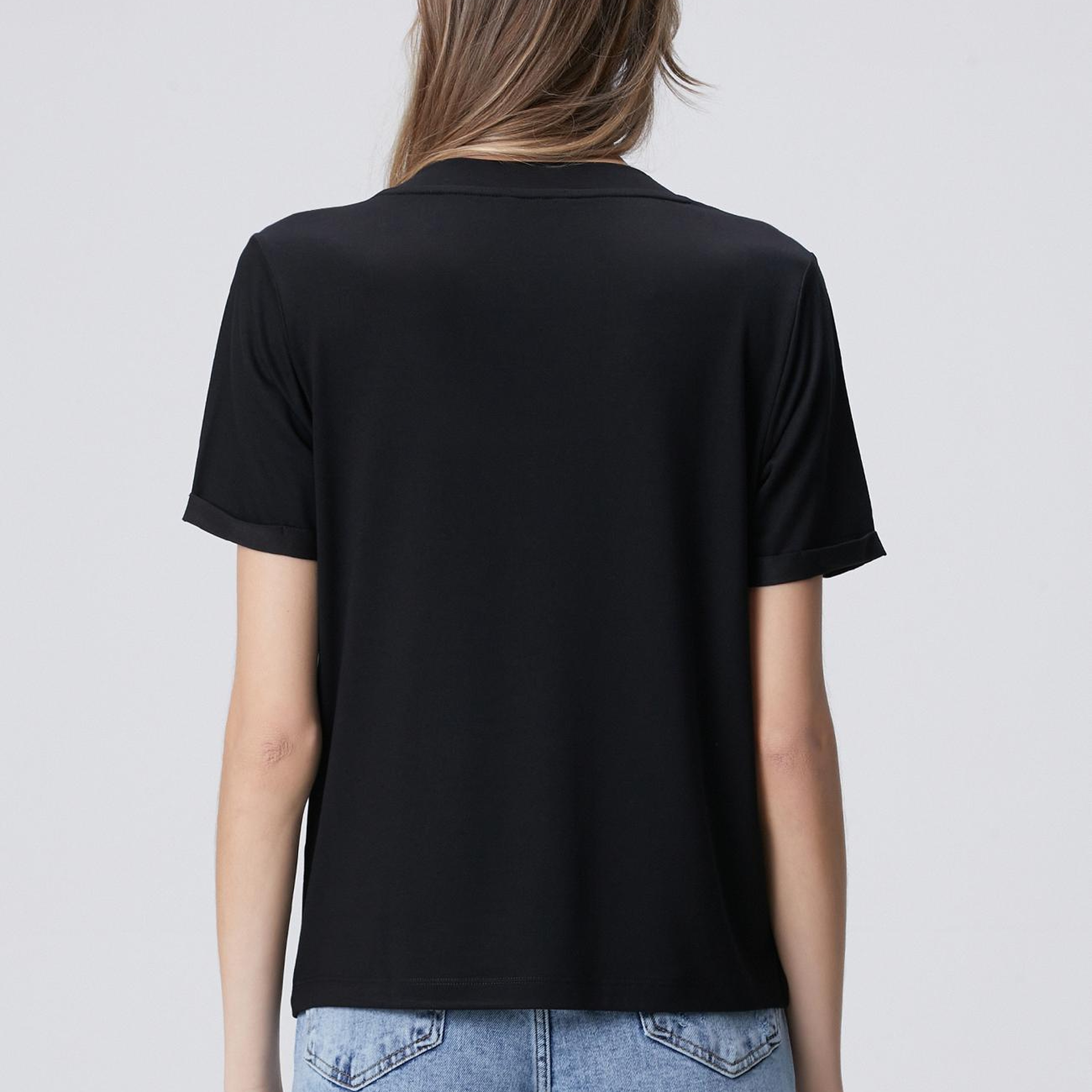 Network Kadın Siyah Kol Katlama Detaylı Basic T-shirt