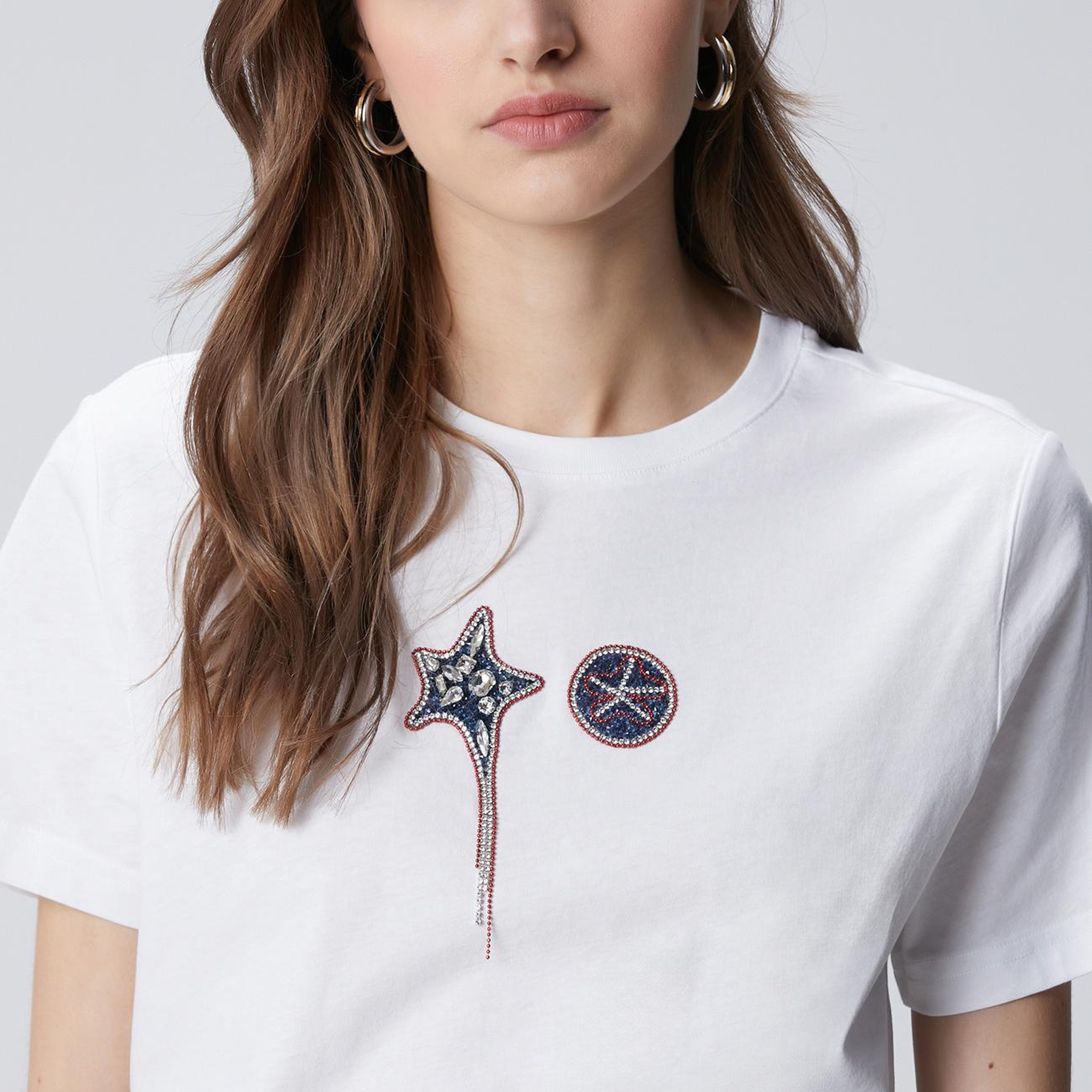 Network Kadın Beyaz Yıldız İşlemeli Arma Detaylı T-shirt