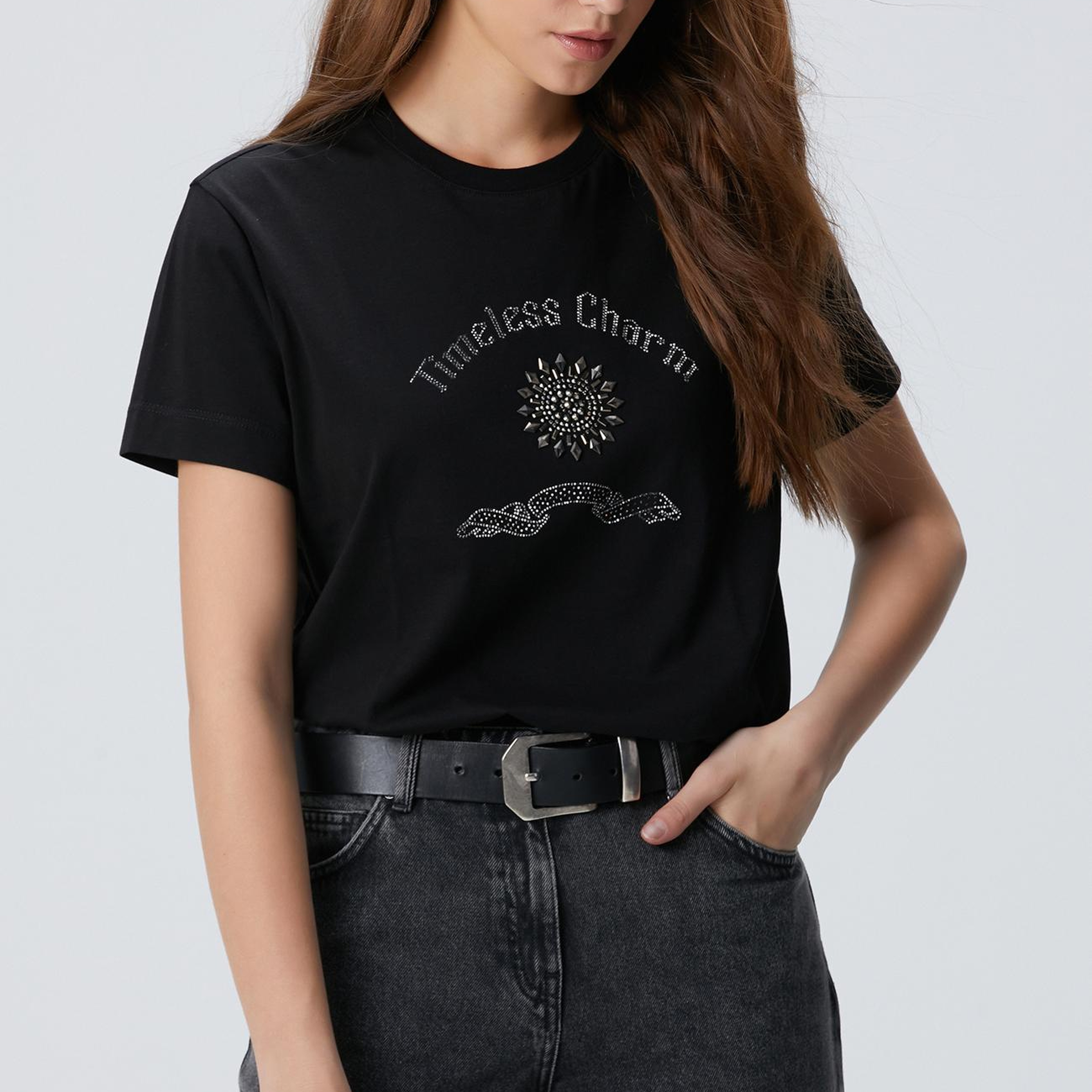 Network Kadın Siyah Taş İşlemeli T-Shirt