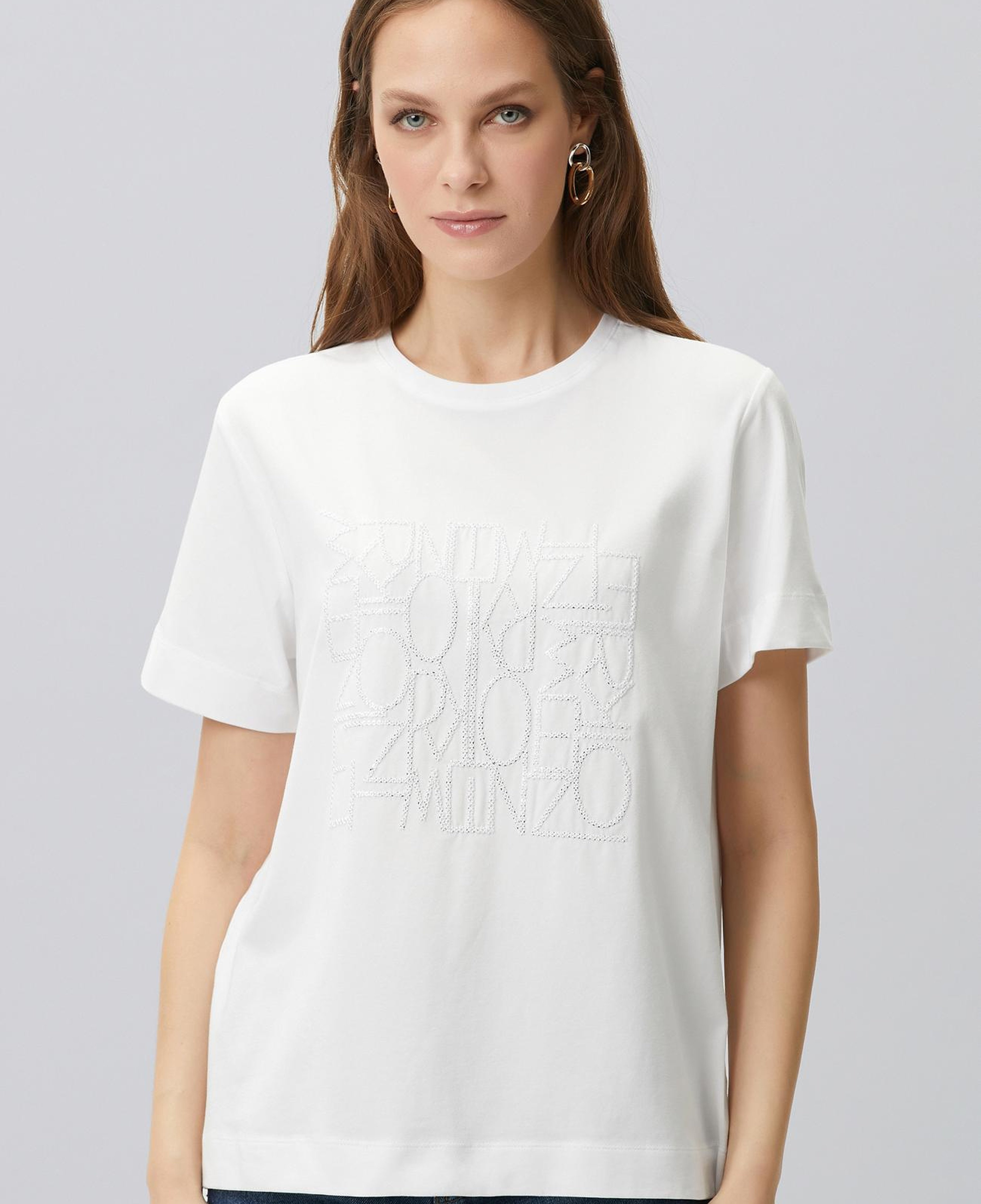Network Kadın Beyaz Nakış Detaylı T-shirt