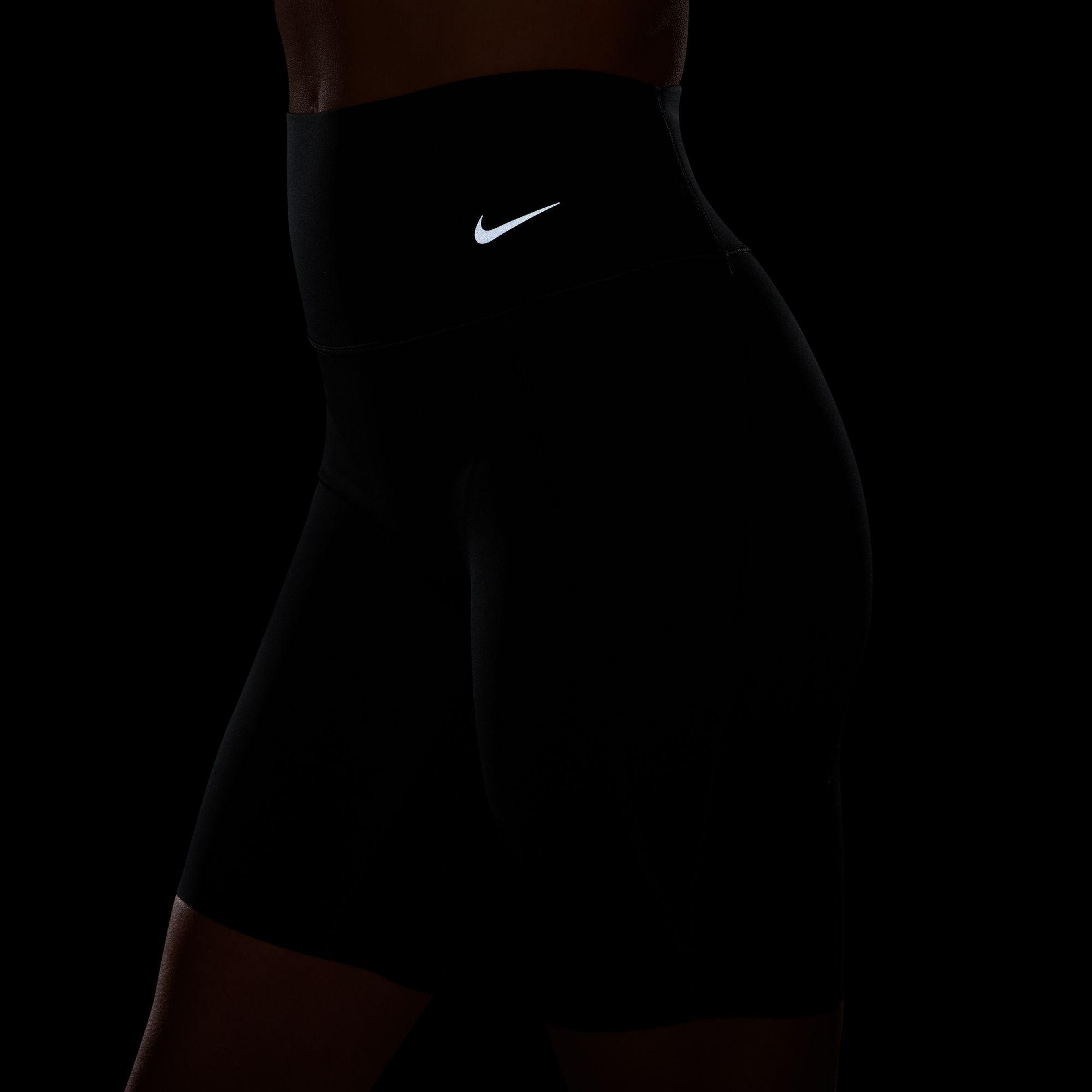 Nike Dri-Fit Universa High Rise 20 cm Kadın Siyah Kısa Tayt