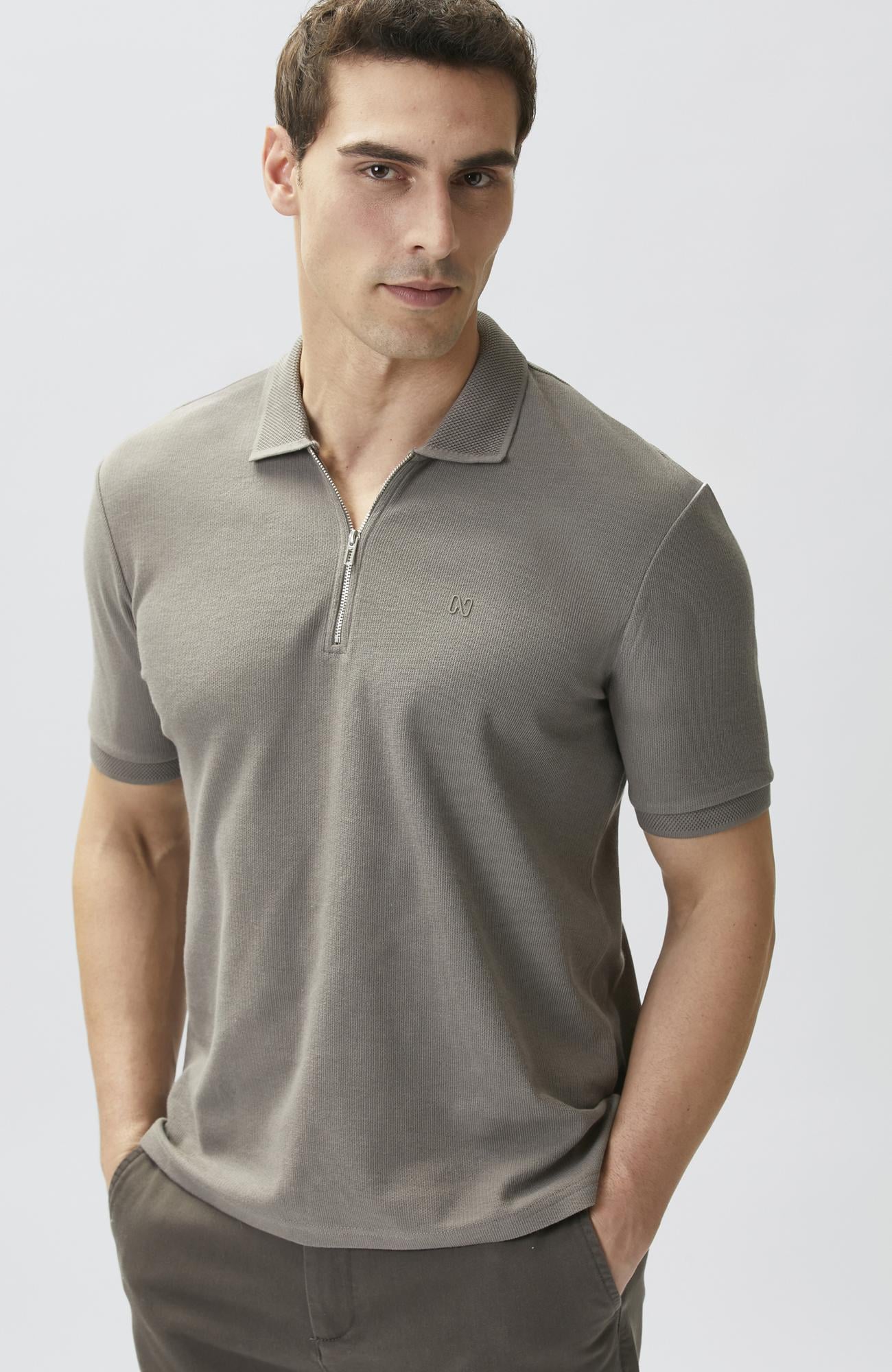 Network Erkek Vizon Fermuarlı Polo Yaka Jakarlı T-shirt