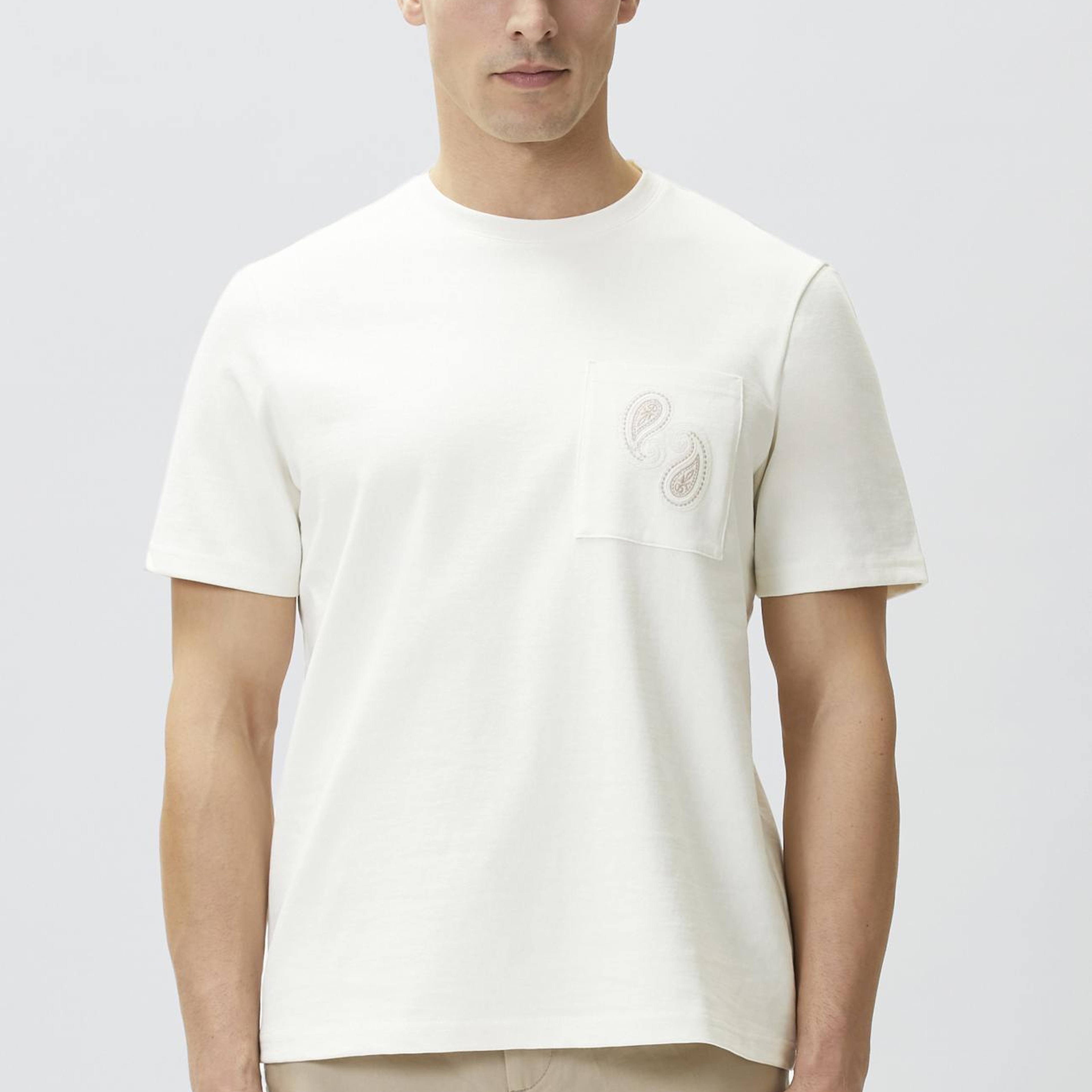 Network Erkek Kırık Beyaz Nakış Detaylı T-shirt