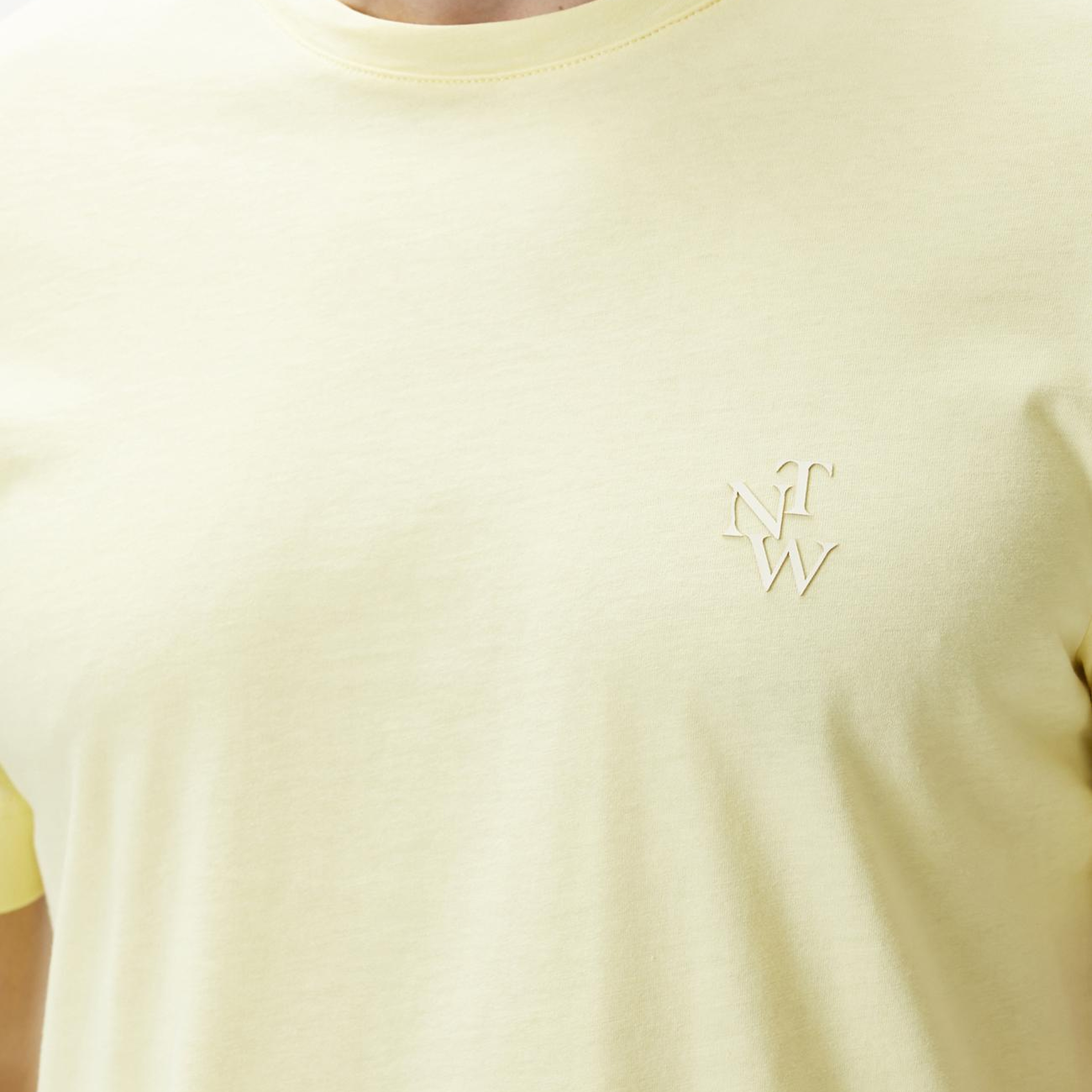 Network Erkek Comfort Fit Sarı Göğüs Baskı Detaylı T-shirt