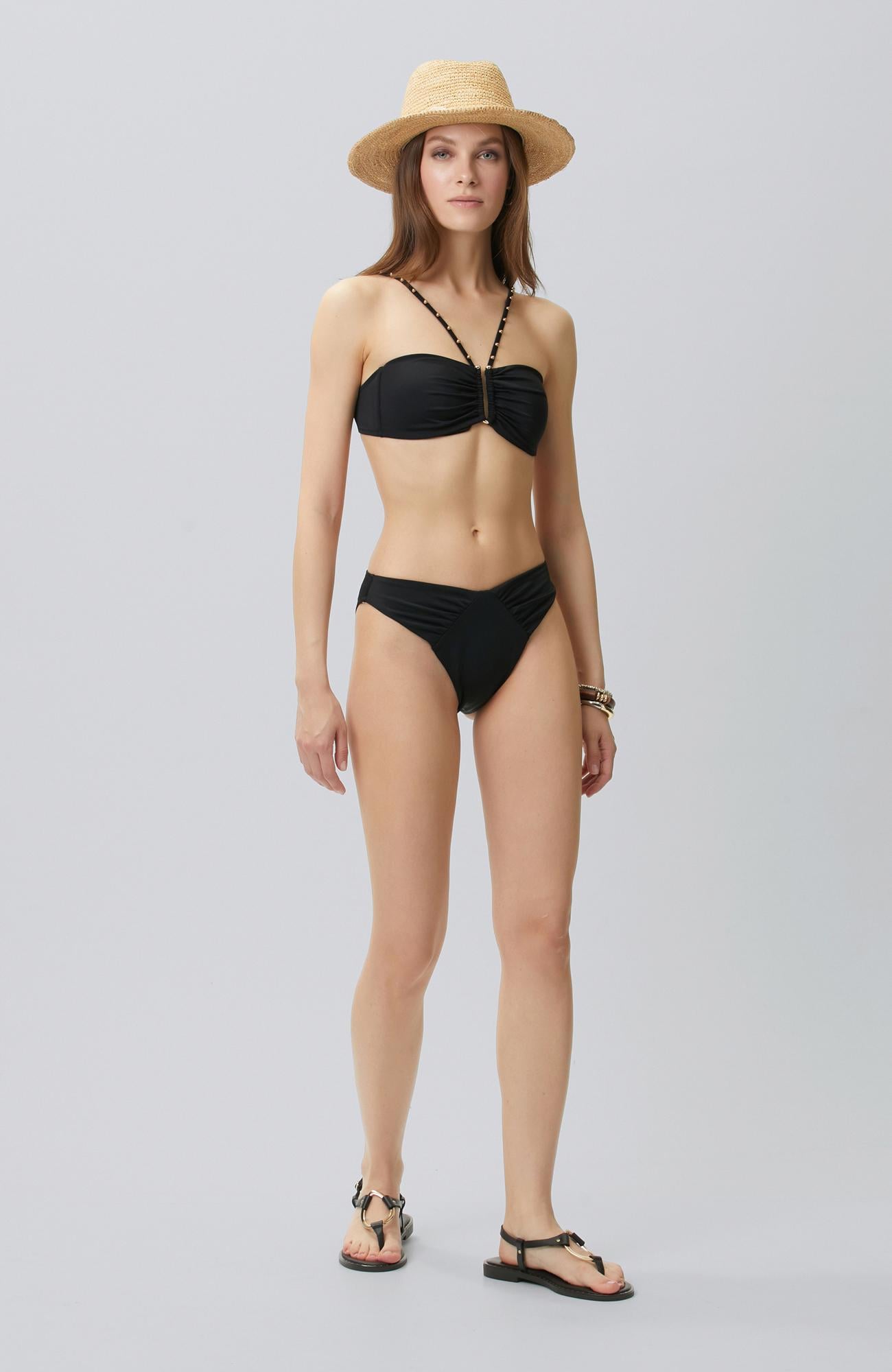 Network Kadın Siyah Aksesuarlı Bikini Üstü