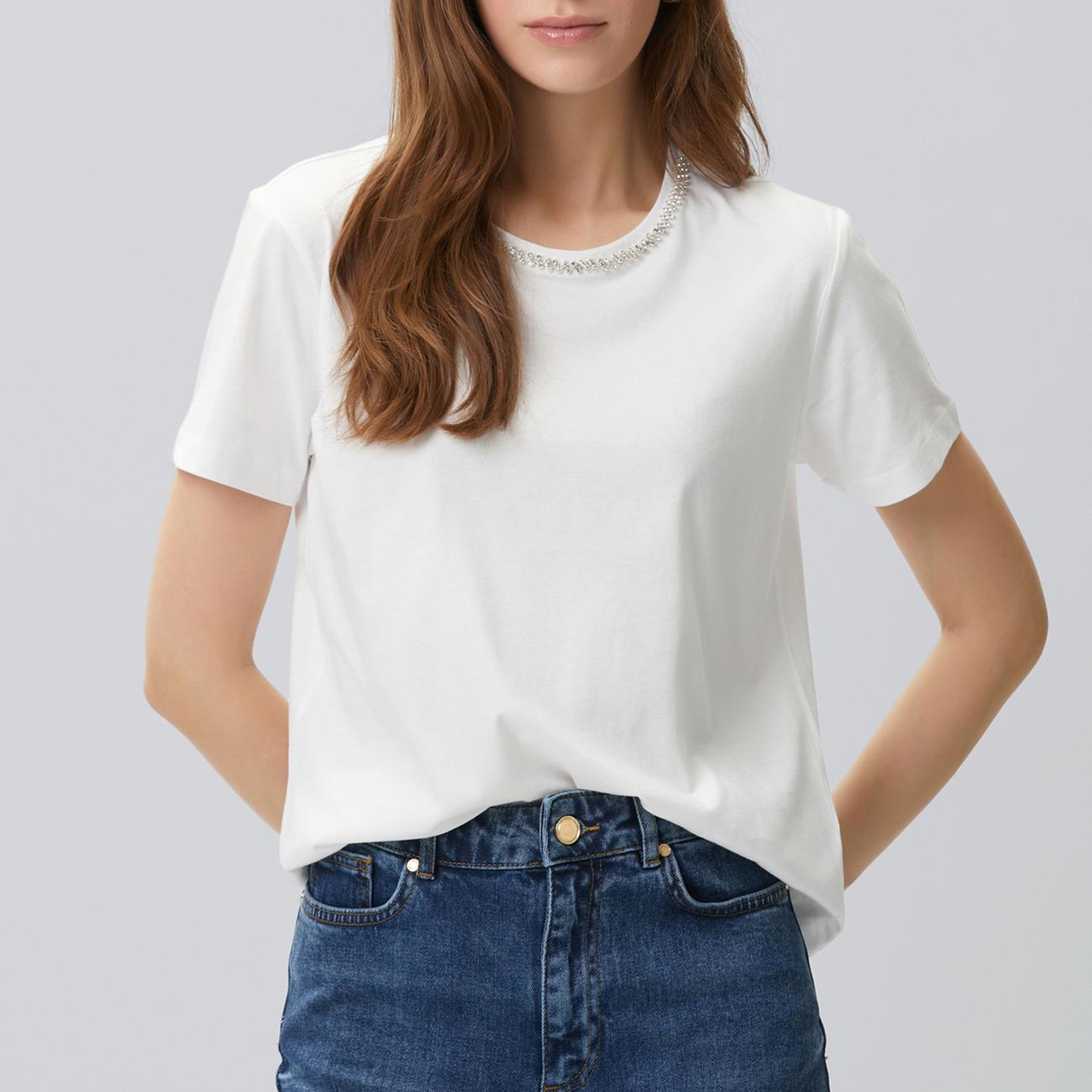 Network Kadın Beyaz Yakası Taşlı T-shirt