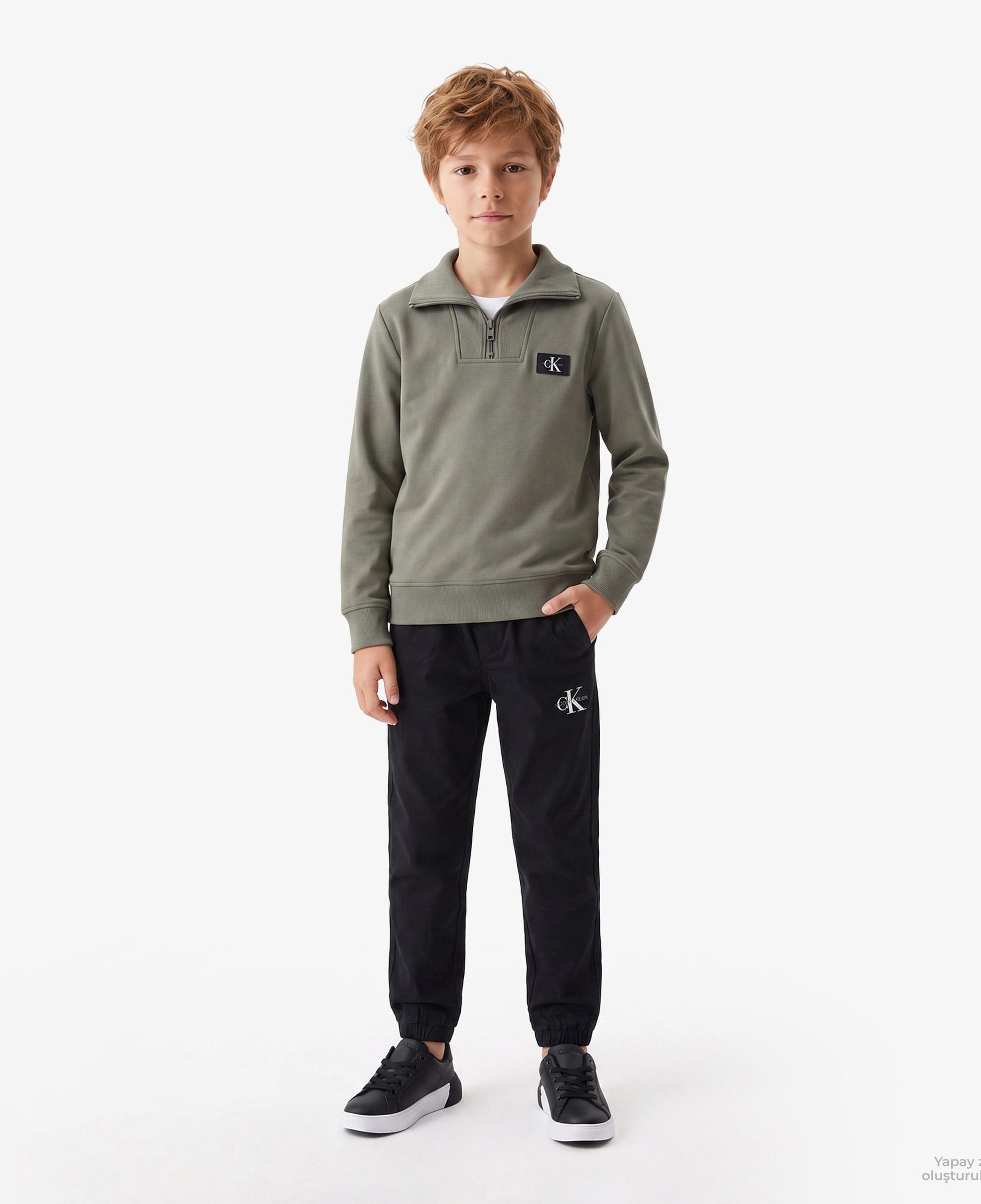 Calvin Klein Essential Woven Jogger Çocuk Siyah Jogger Pantolon
