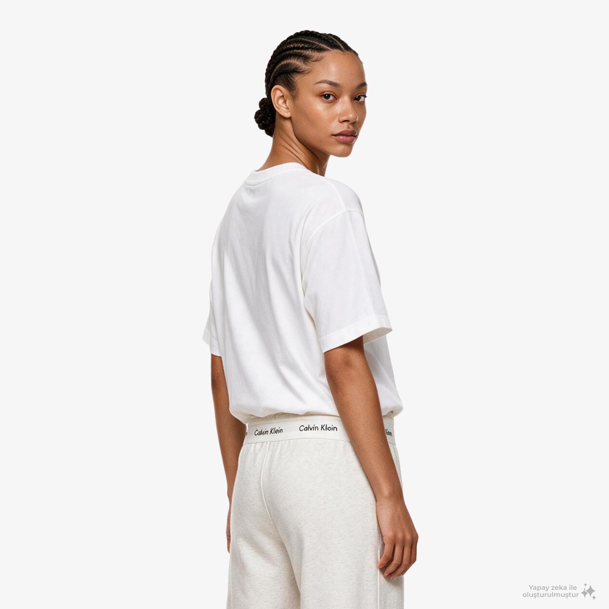 Calvin Klein Cooling Relaxed Kadın Beyaz T-Shirt