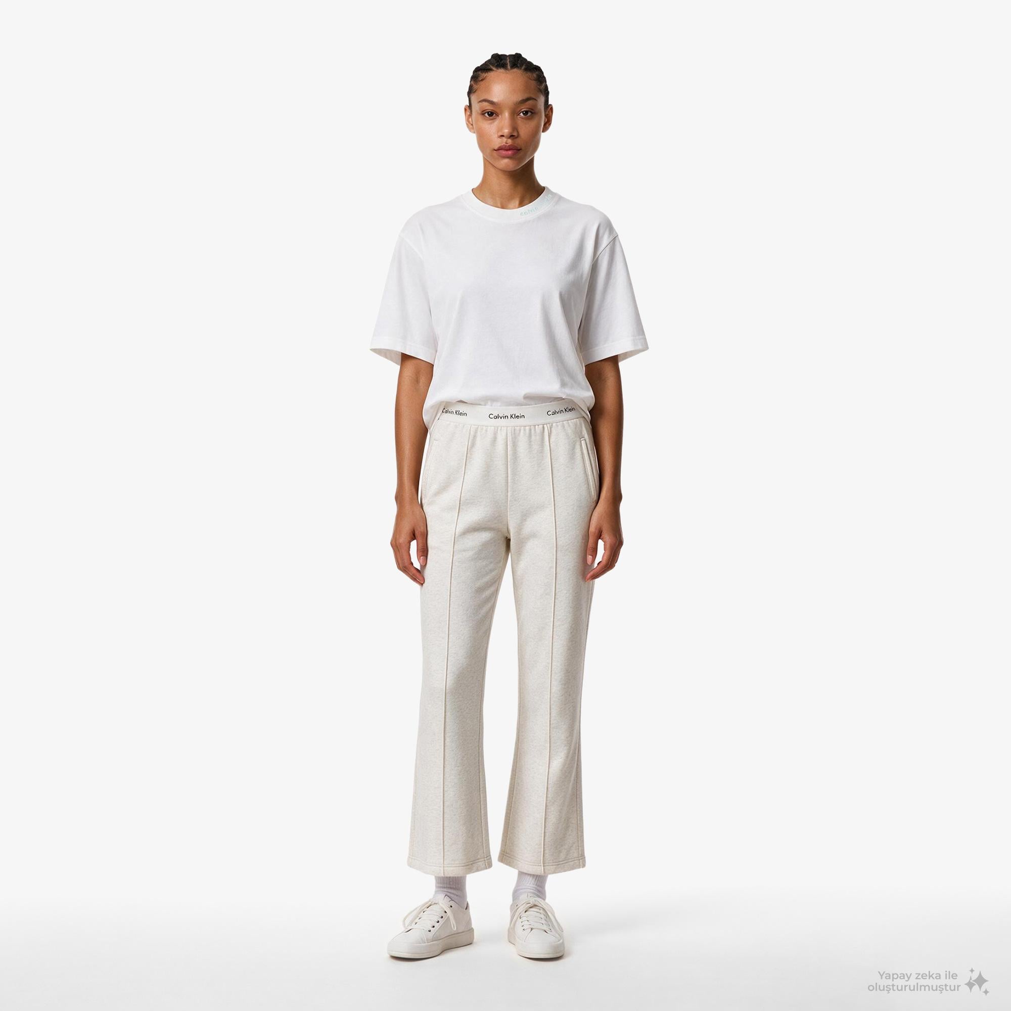 Calvin Klein Cooling Relaxed Kadın Beyaz T-Shirt
