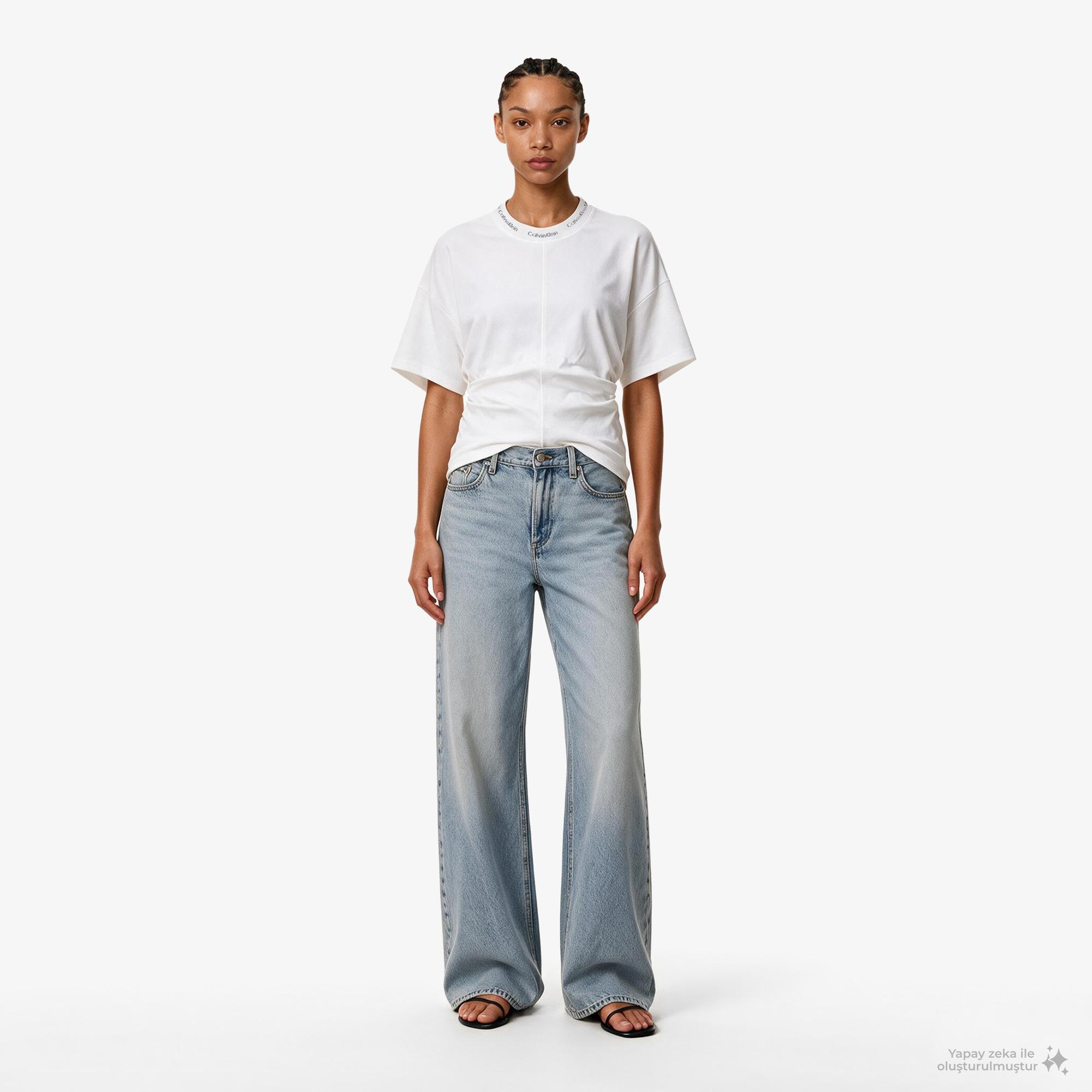 Calvin Klein Logo Detail Interlock Kadın Beyaz T-Shirt