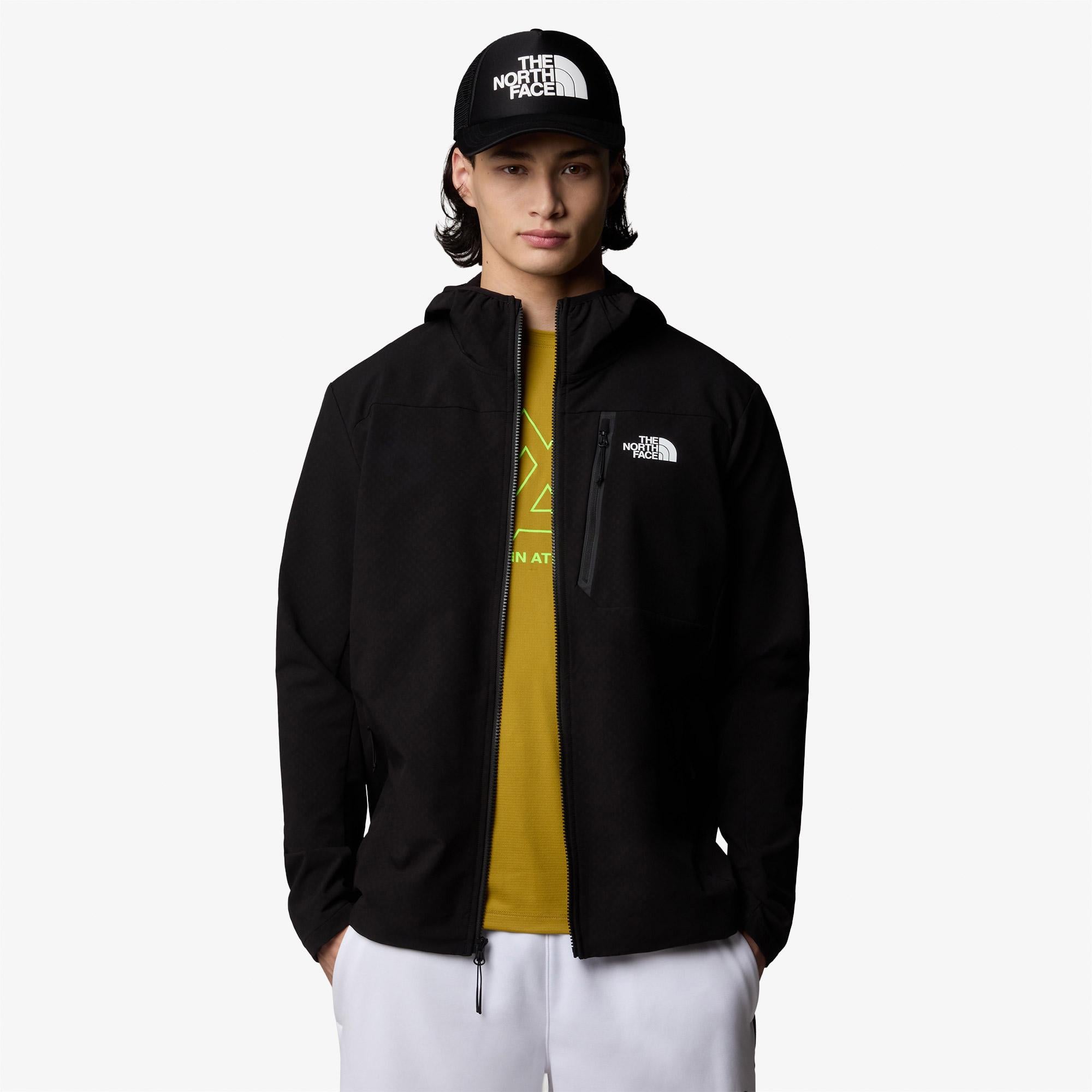 The North Face Mountain Athletics Softshell Erkek Siyah Ceket