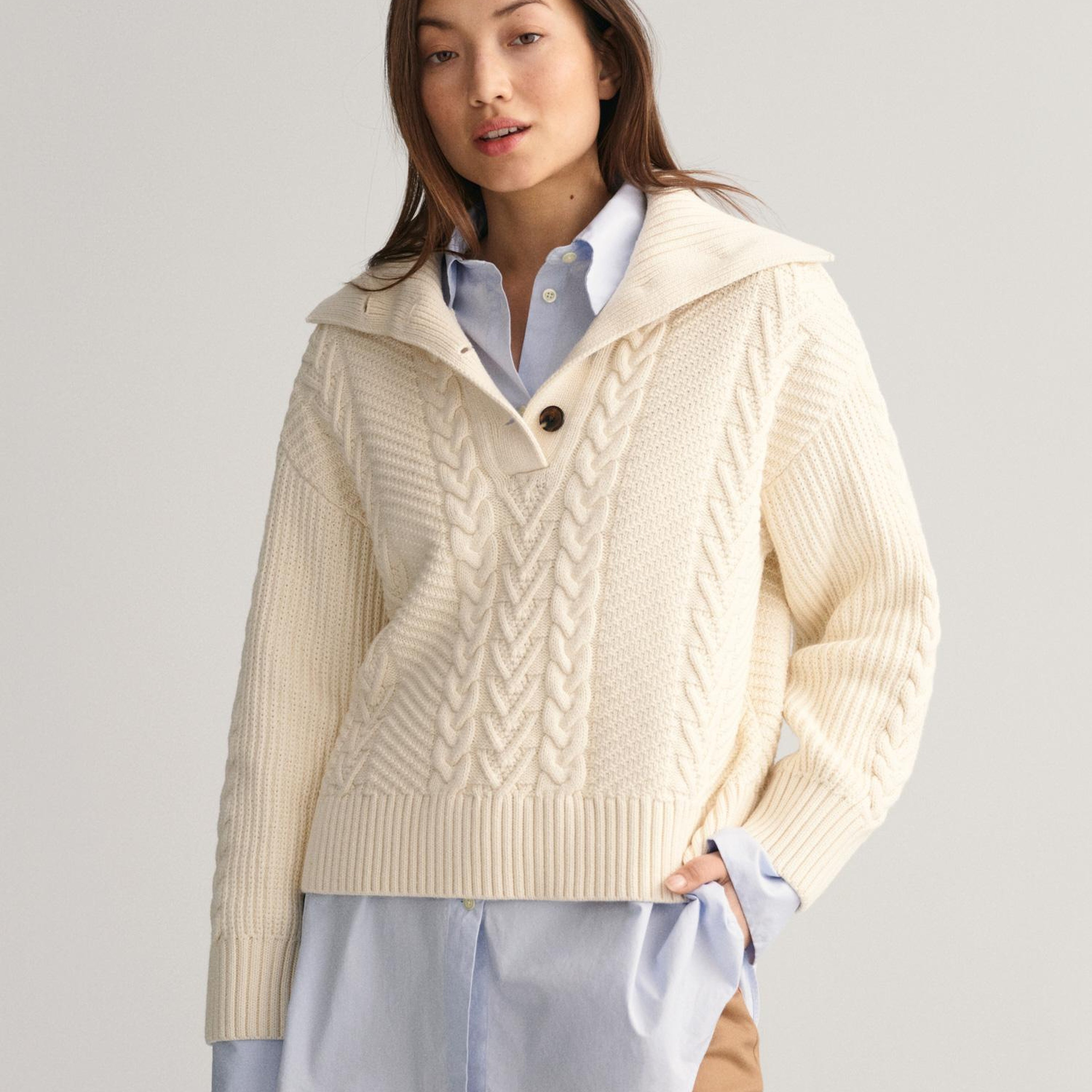 GANT Kadın Krem Relaxed Fit Klasik Yaka Desenli Kazak