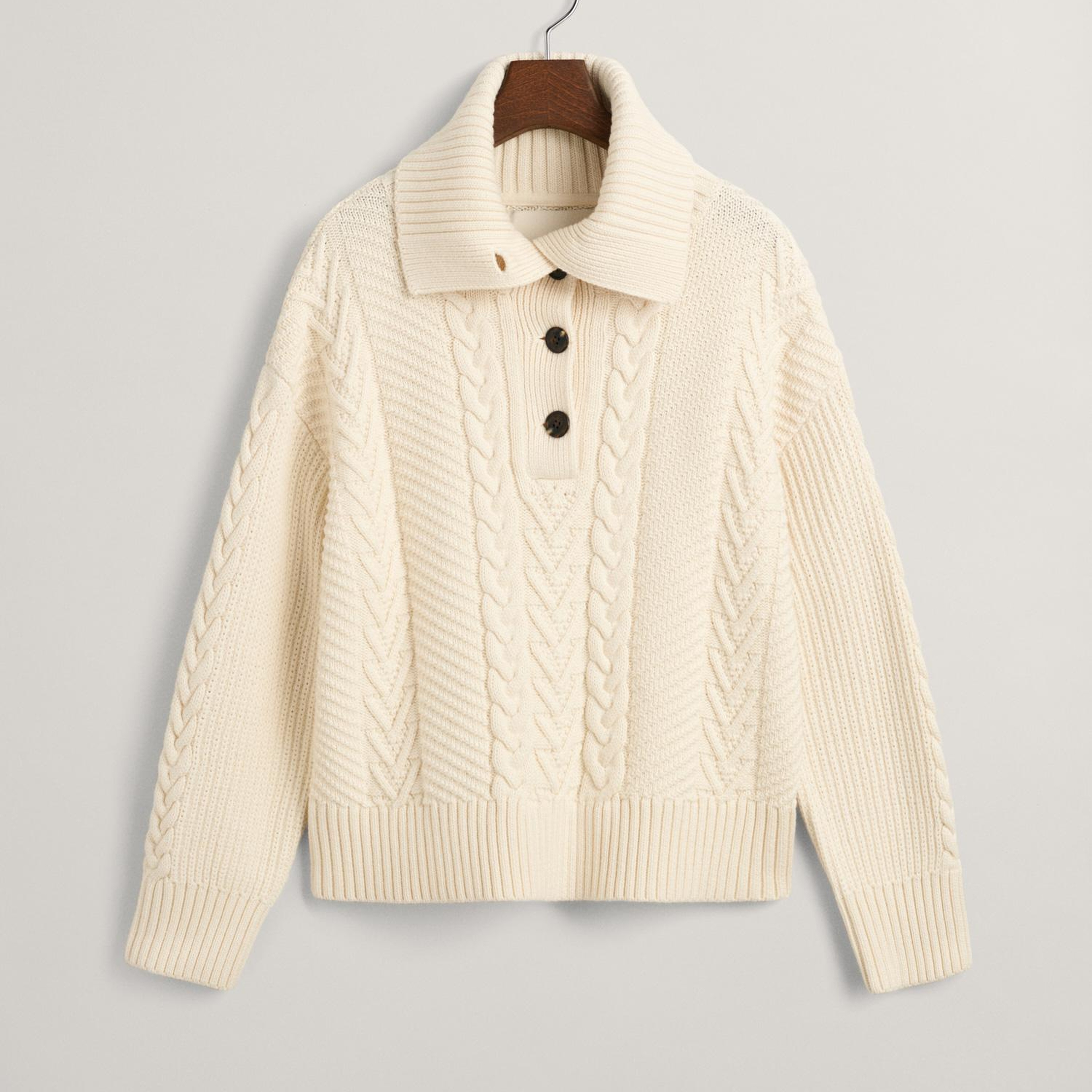 GANT Kadın Krem Relaxed Fit Klasik Yaka Desenli Kazak