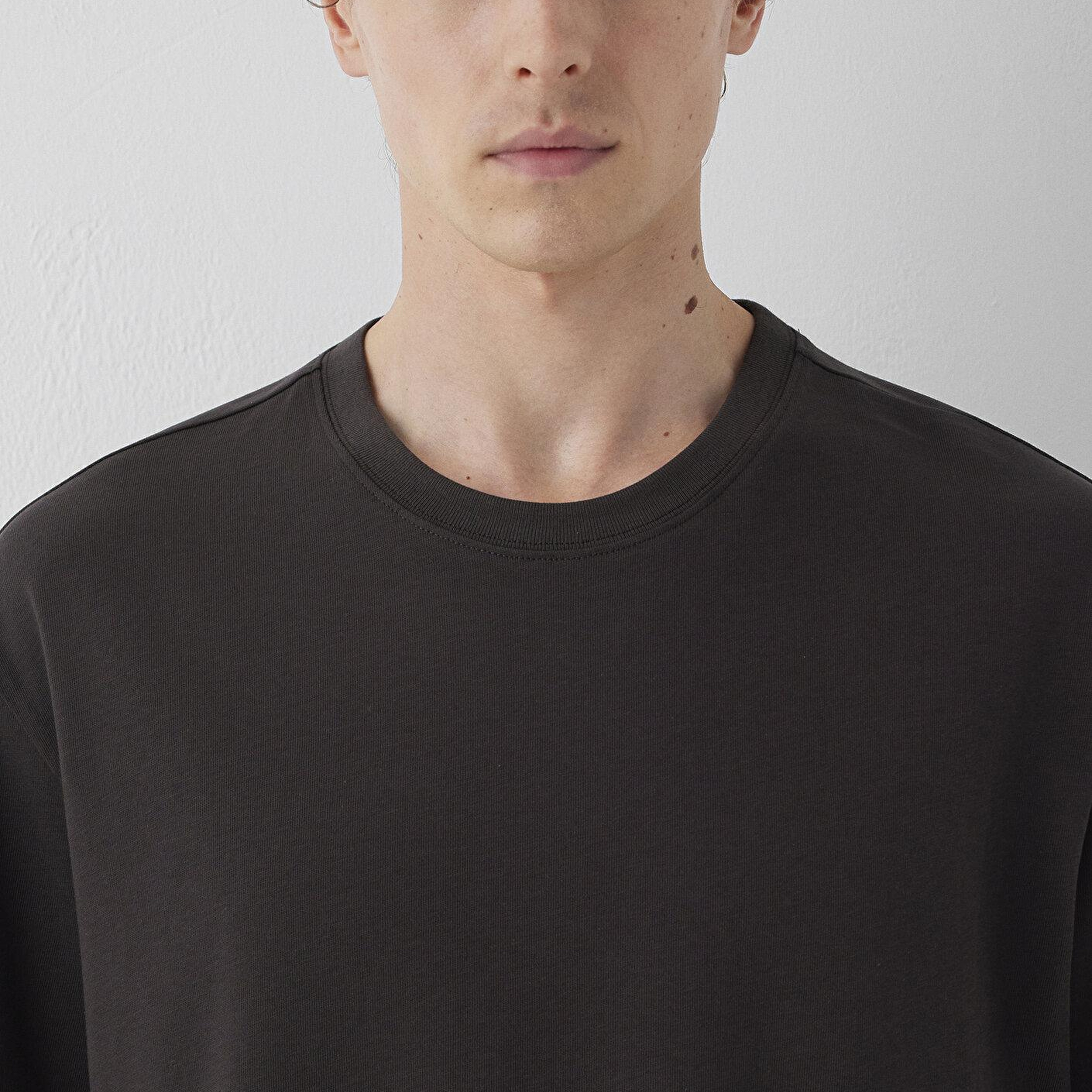 Mavi Bisiklet Yaka Kahverengi Basic Tişört Loose Fit / Bol Rahat Kesim 0611596-70219