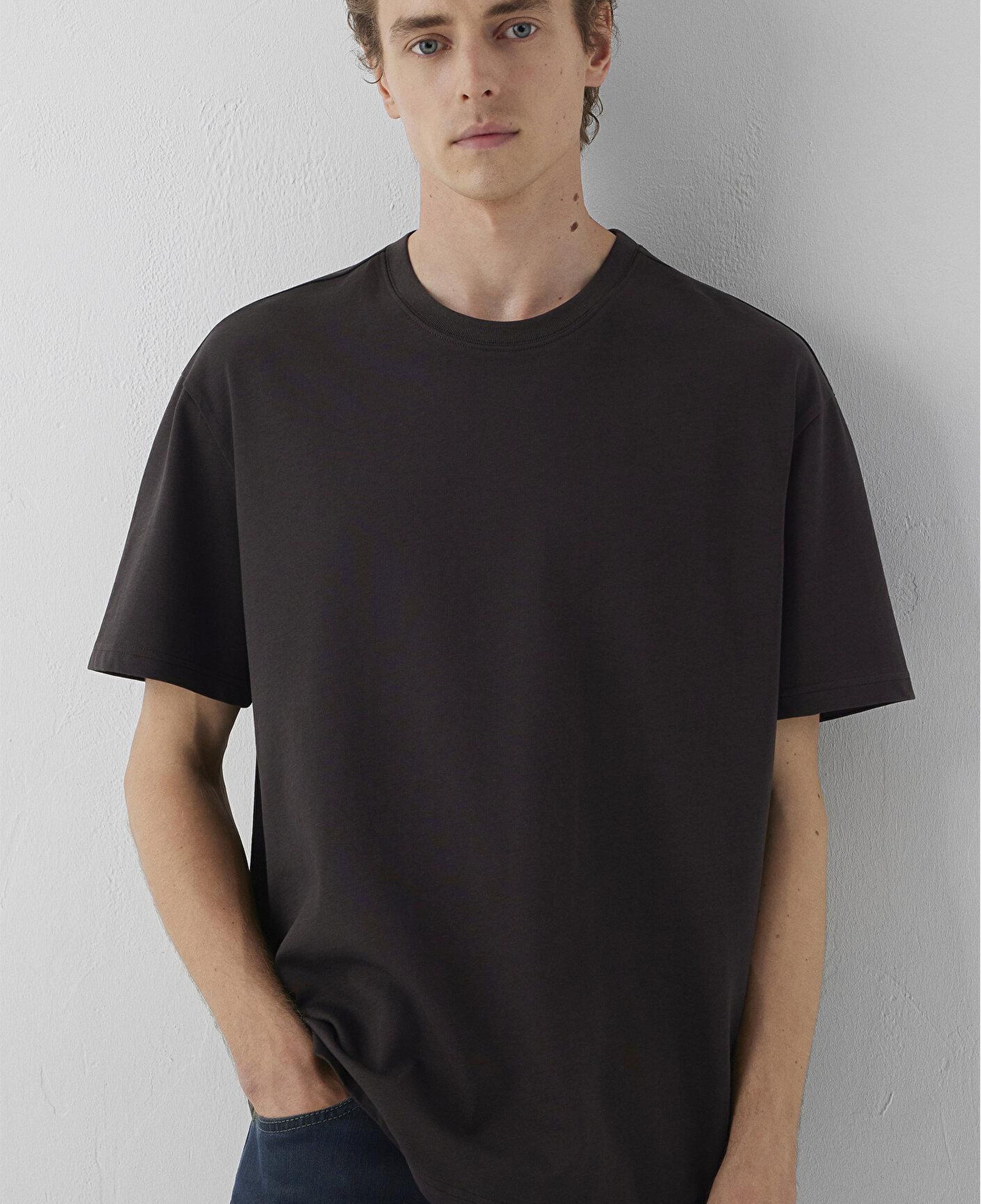 Mavi Bisiklet Yaka Kahverengi Basic Tişört Loose Fit / Bol Rahat Kesim 0611596-70219