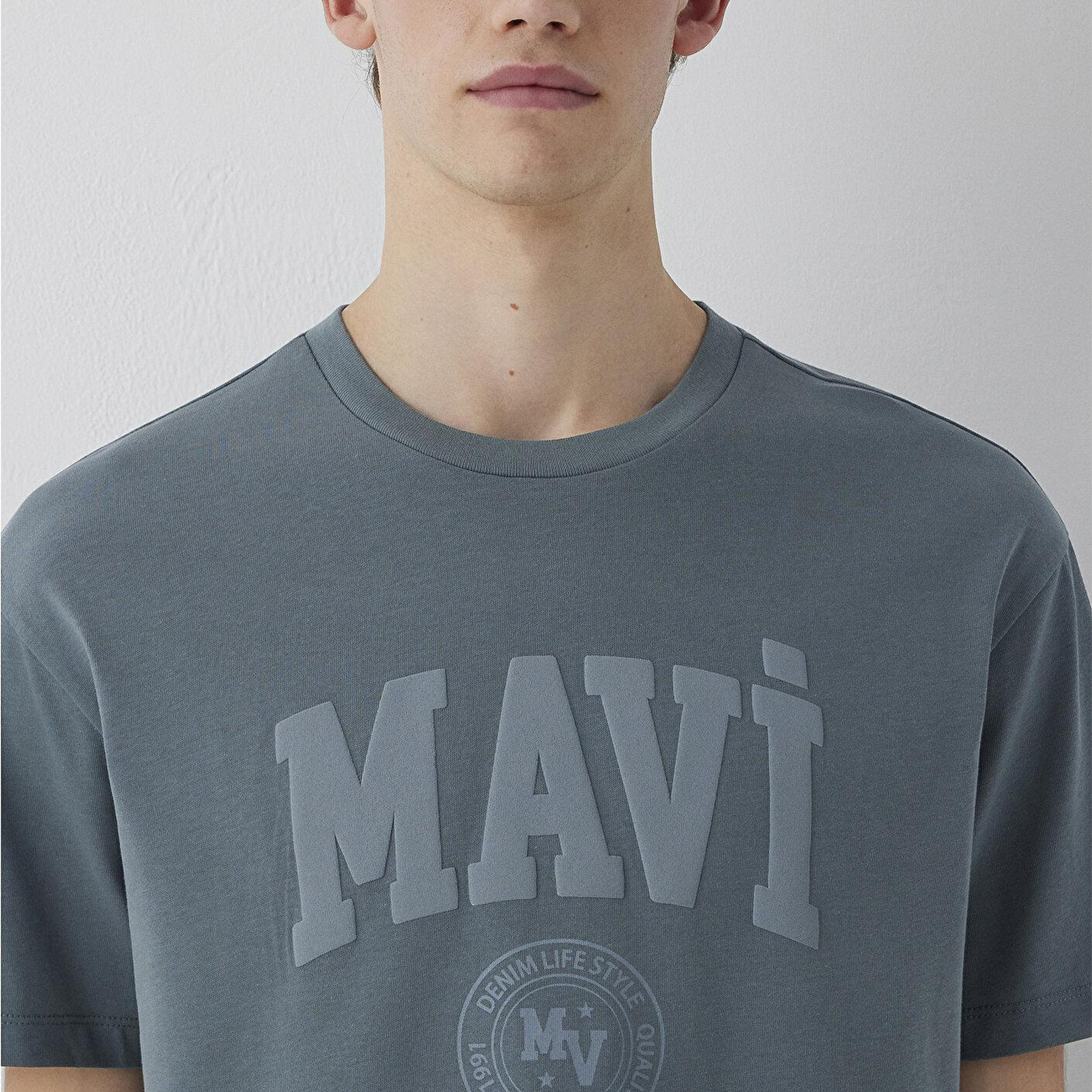 Mavi Mavi Logo Baskılı Gri Tişört Loose Fit / Bol Rahat Kesim 0612897-80889