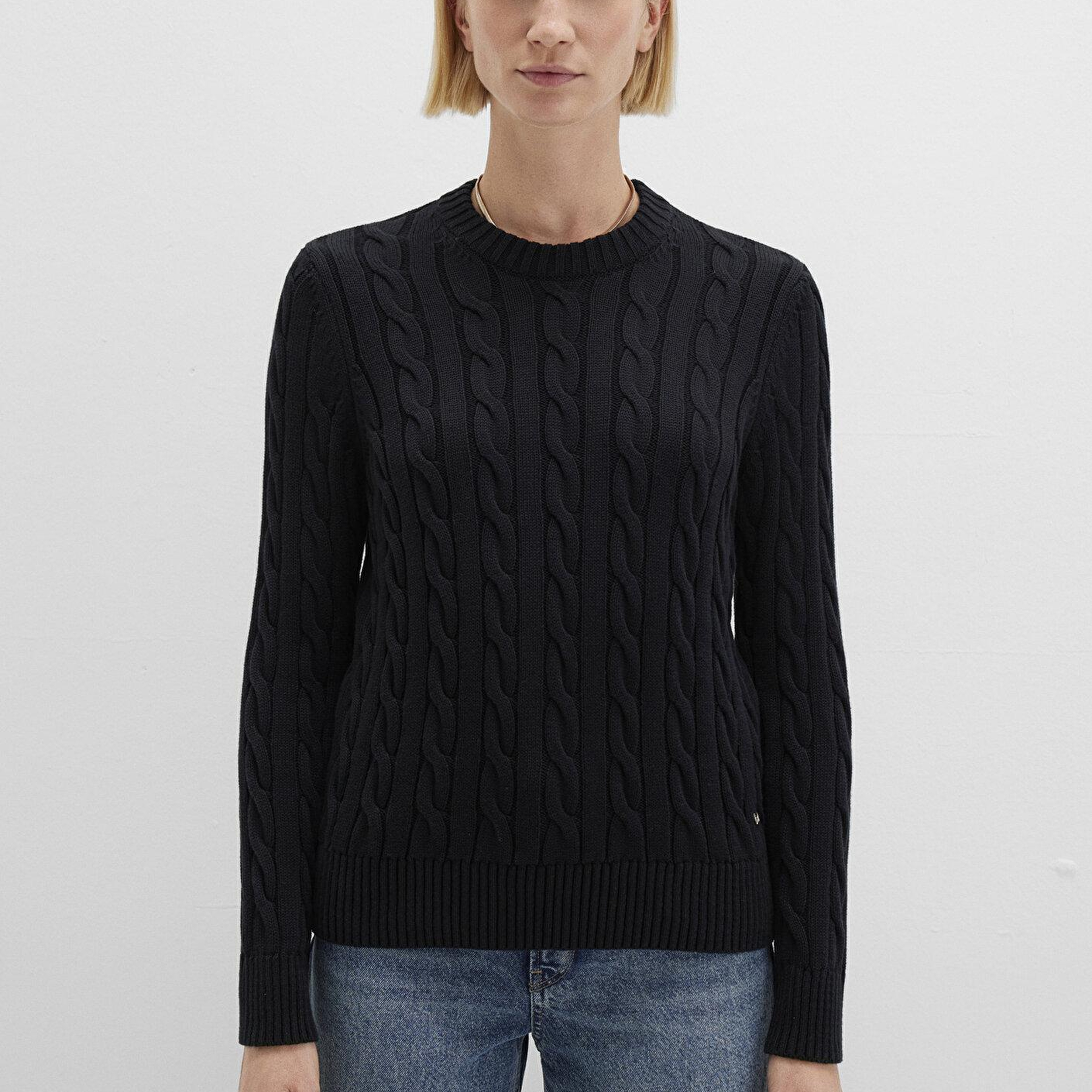 Mavi İpek Karışımlı Bisiklet Yaka Siyah Kazak Slim Fit / Dar Kesim 1710721-900